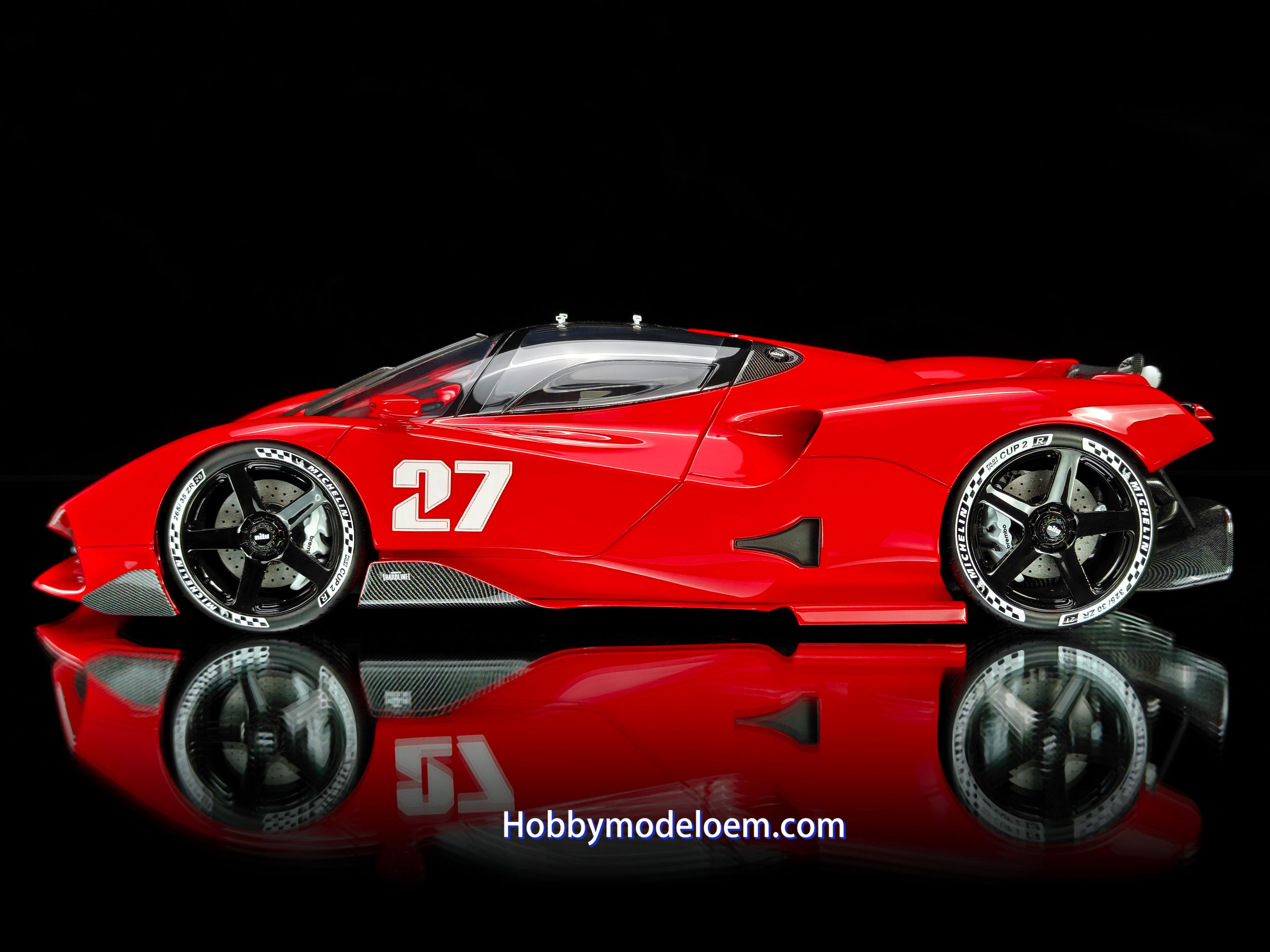Frontiart 1：18 NILU SUMAC Red Resin Model Car
