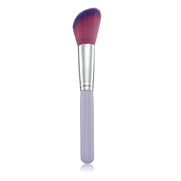 High quality flared cut blush brush