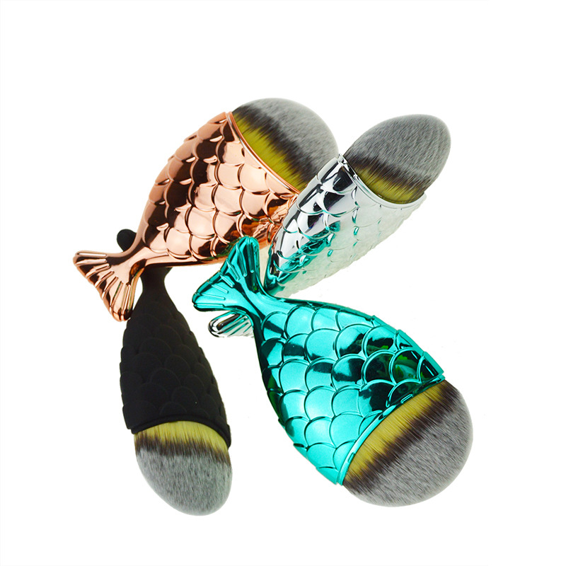 Portable Colorful Fish Powder Brush Liquid Foundation Brush