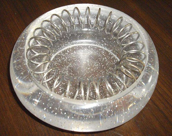 How to Speed Up Crystal Resin Curing in Winter & Essential Precautions