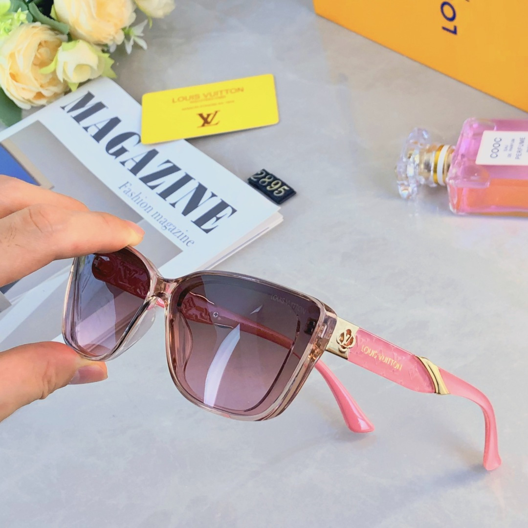 Versatile fashion sunglasses