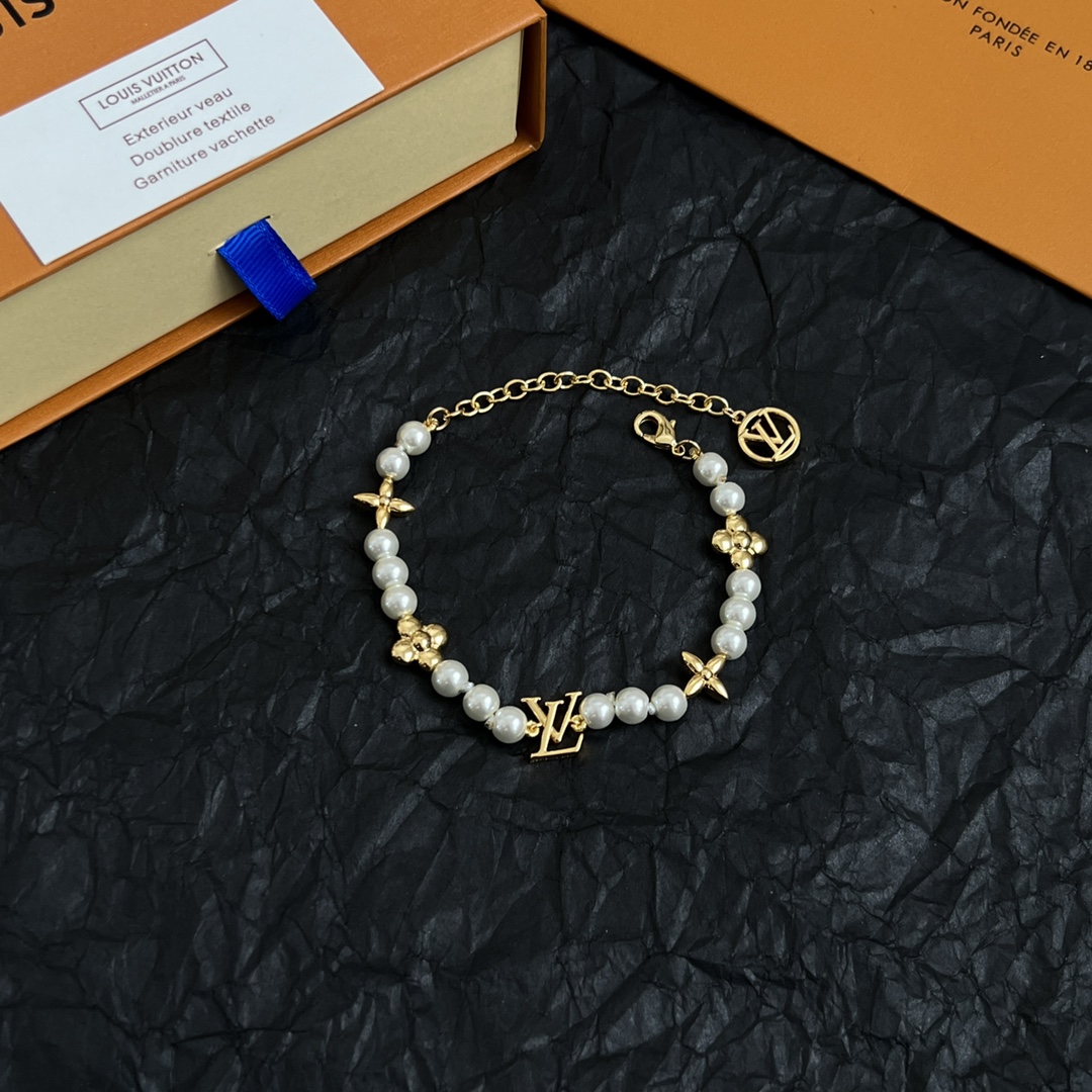 Retro minimalist bracelet