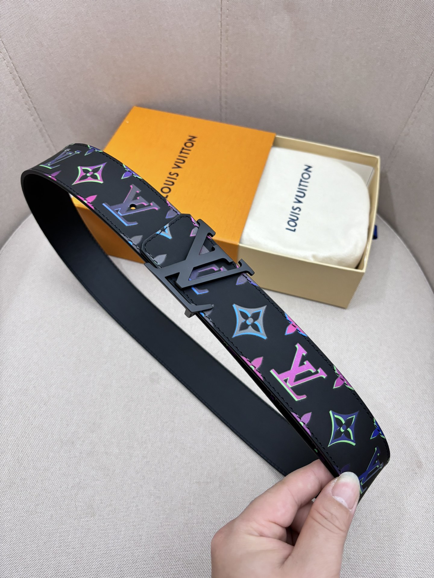 Men's double-sided cowhide belt