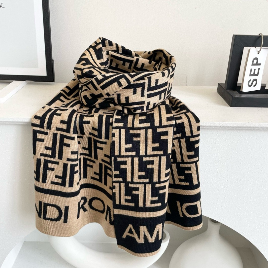 Couple high-quality cashmere scarf