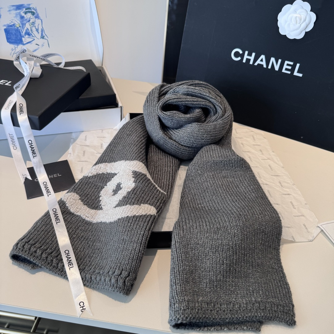 Winter warm cashmere scarf