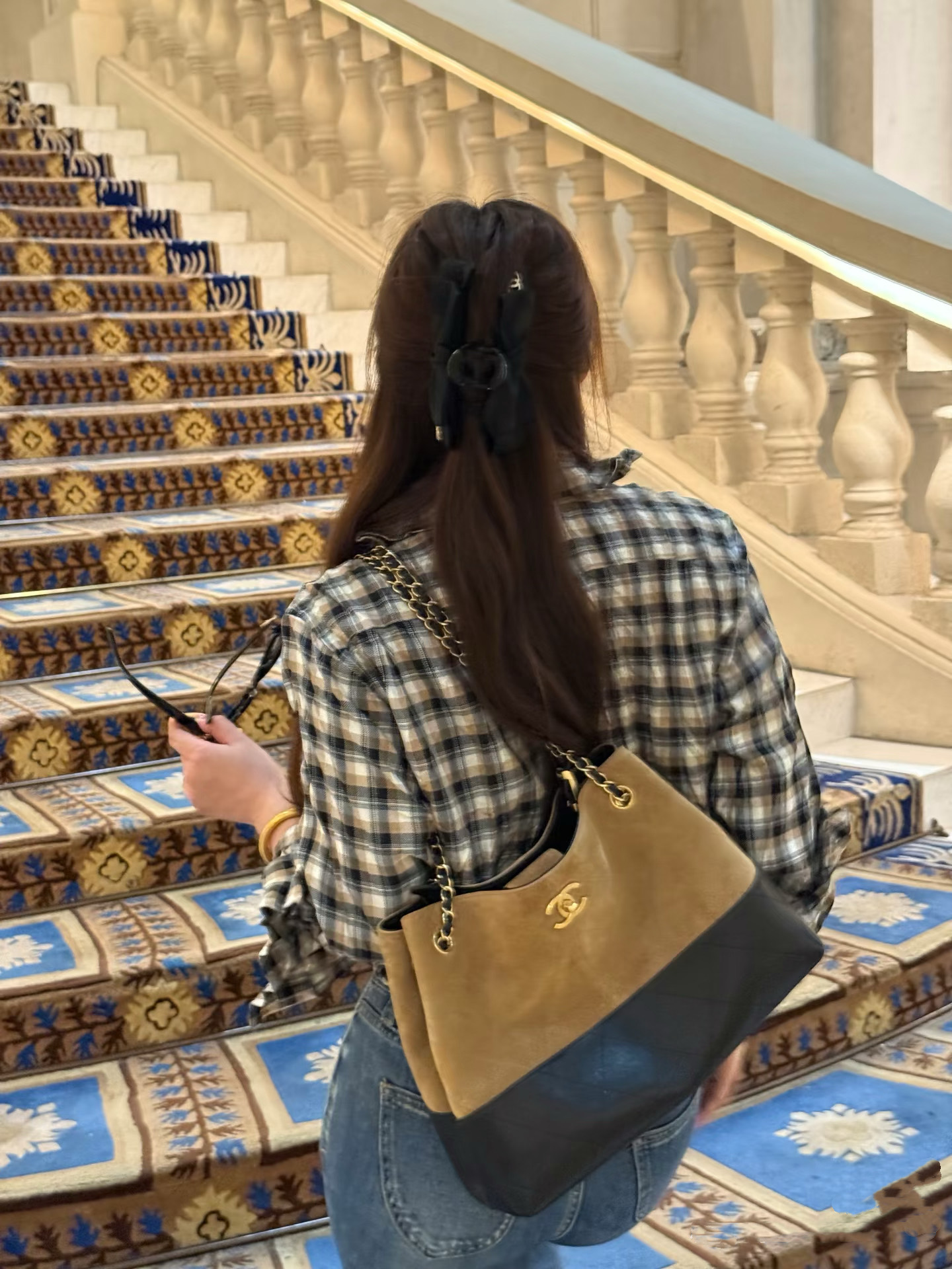 Suede color matching large-capacity shoulder bag