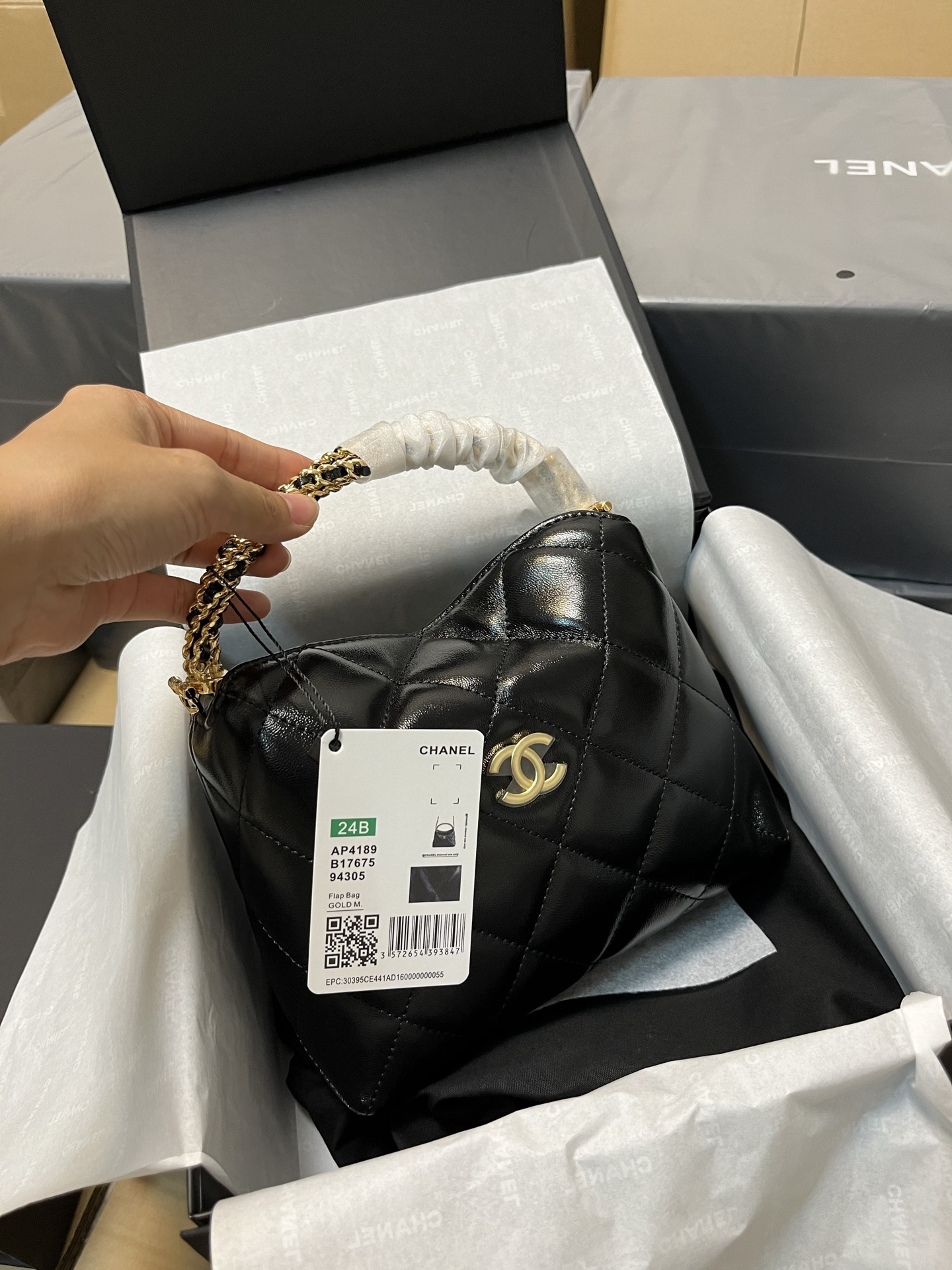 Oil wax lambskin lunch box bag