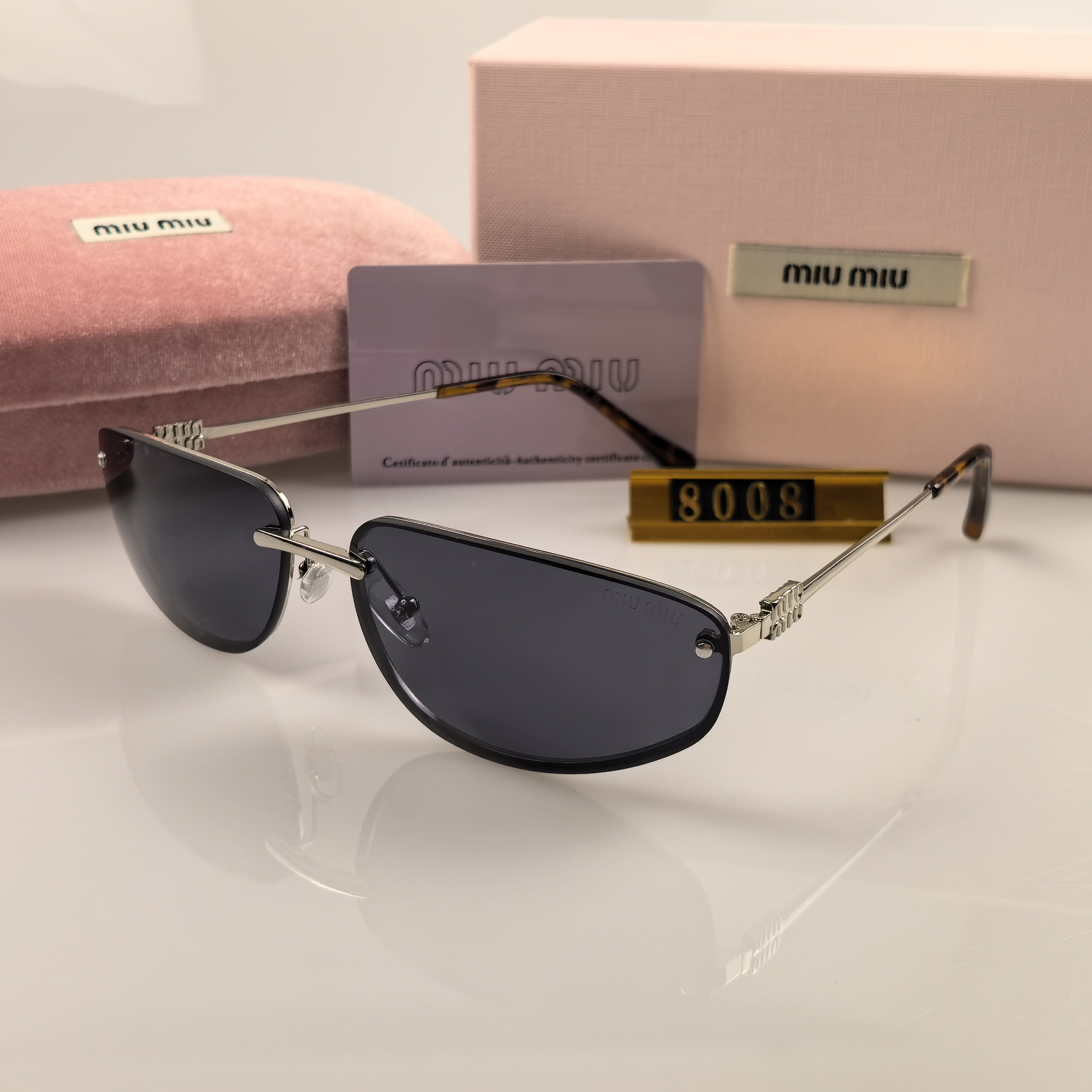 Frameless curved retro sunglasses