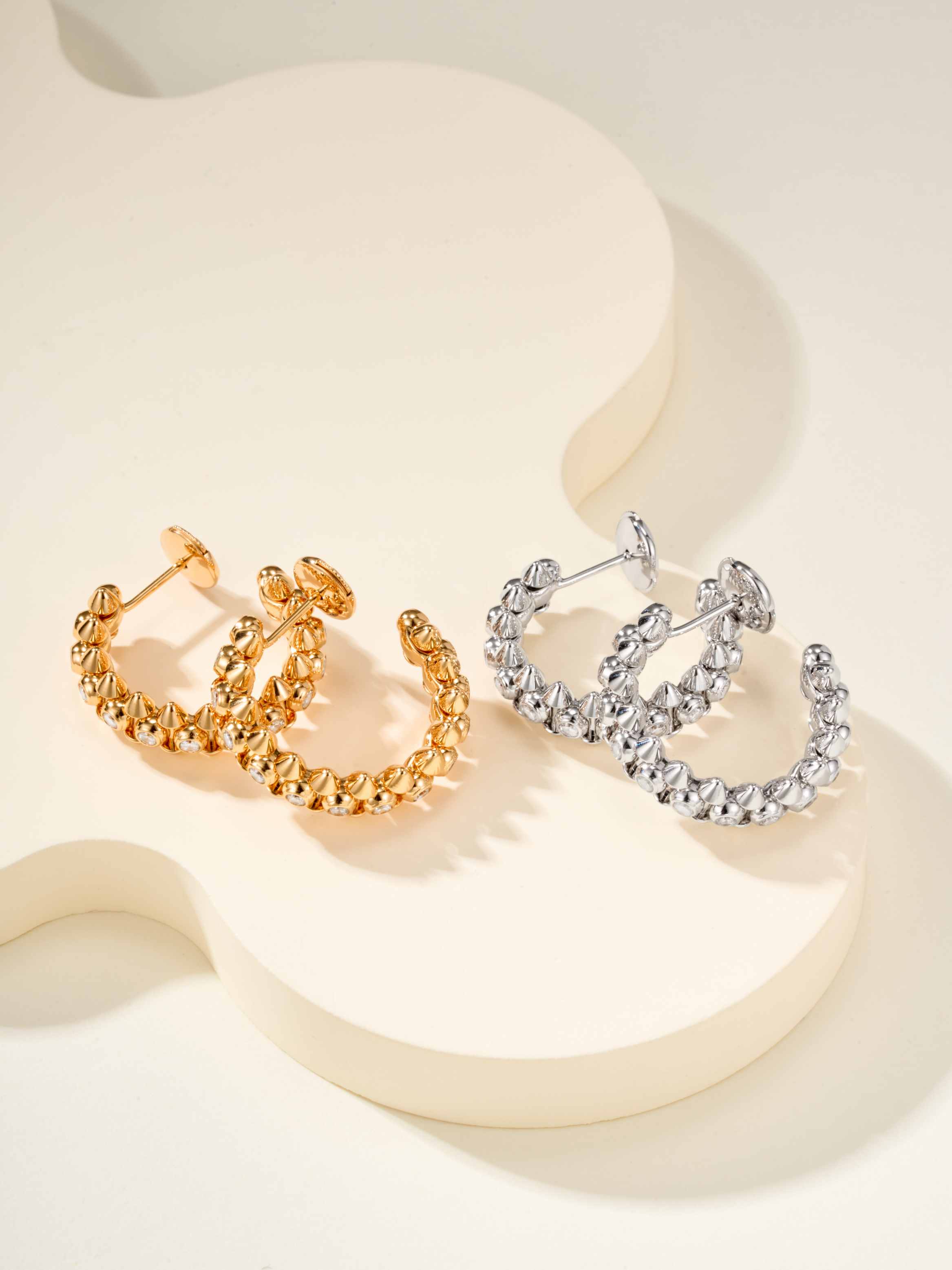 CLASH de with diamond version earrings