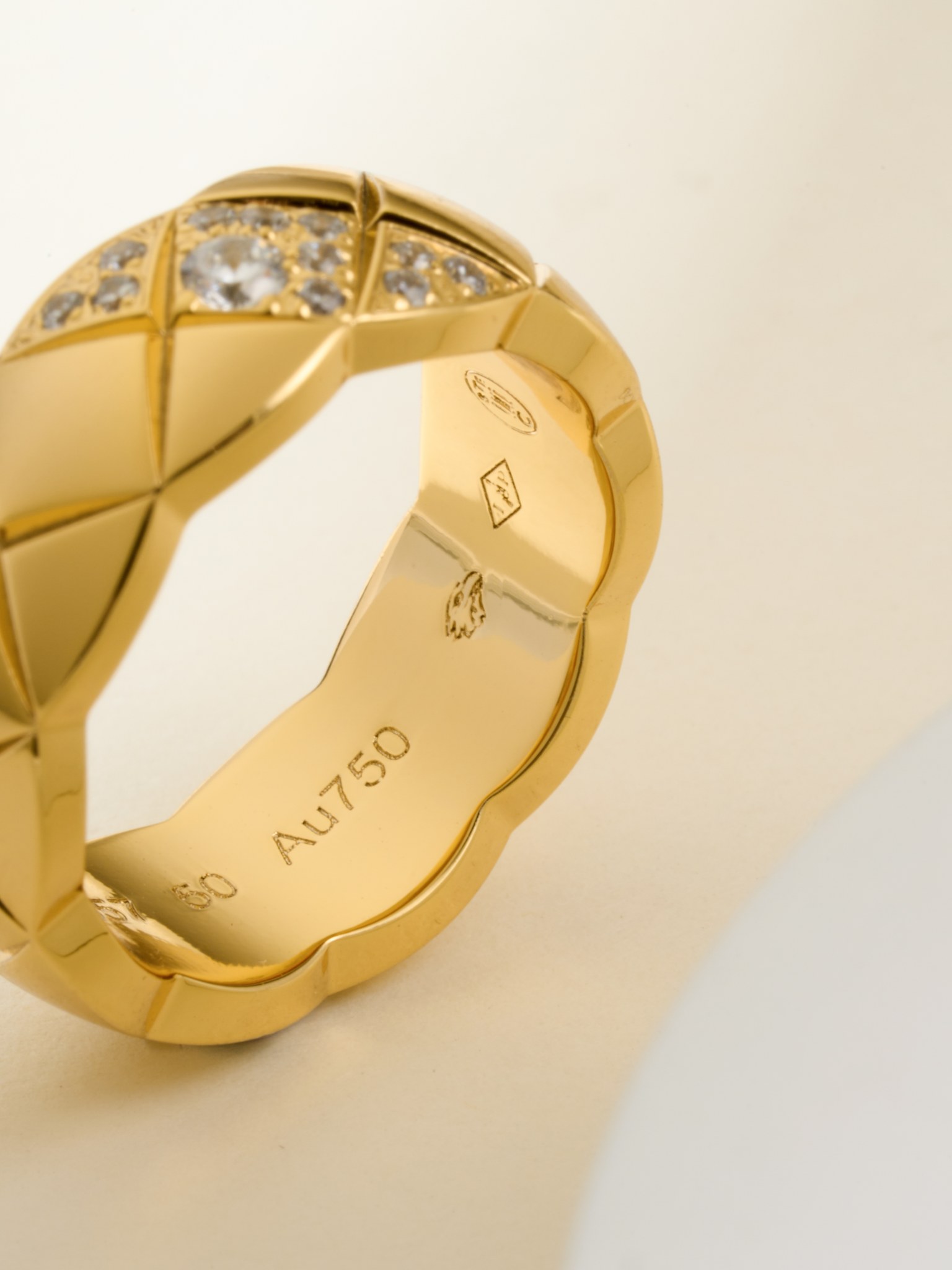 Coco standard oblique handmade diamond inlaid diamond grid ring (CNC process)