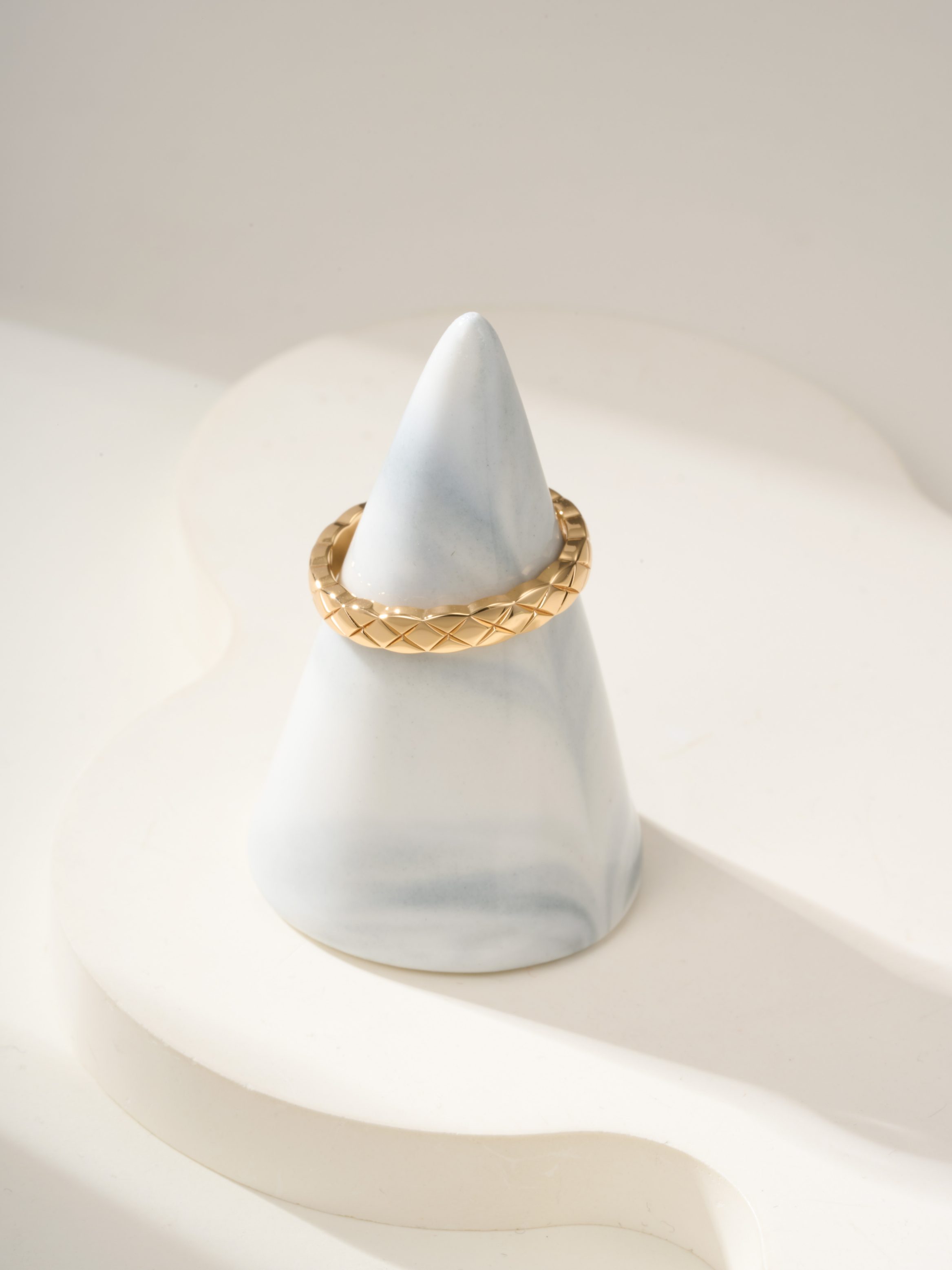 Coco Diamond free Mini diamond grid ring