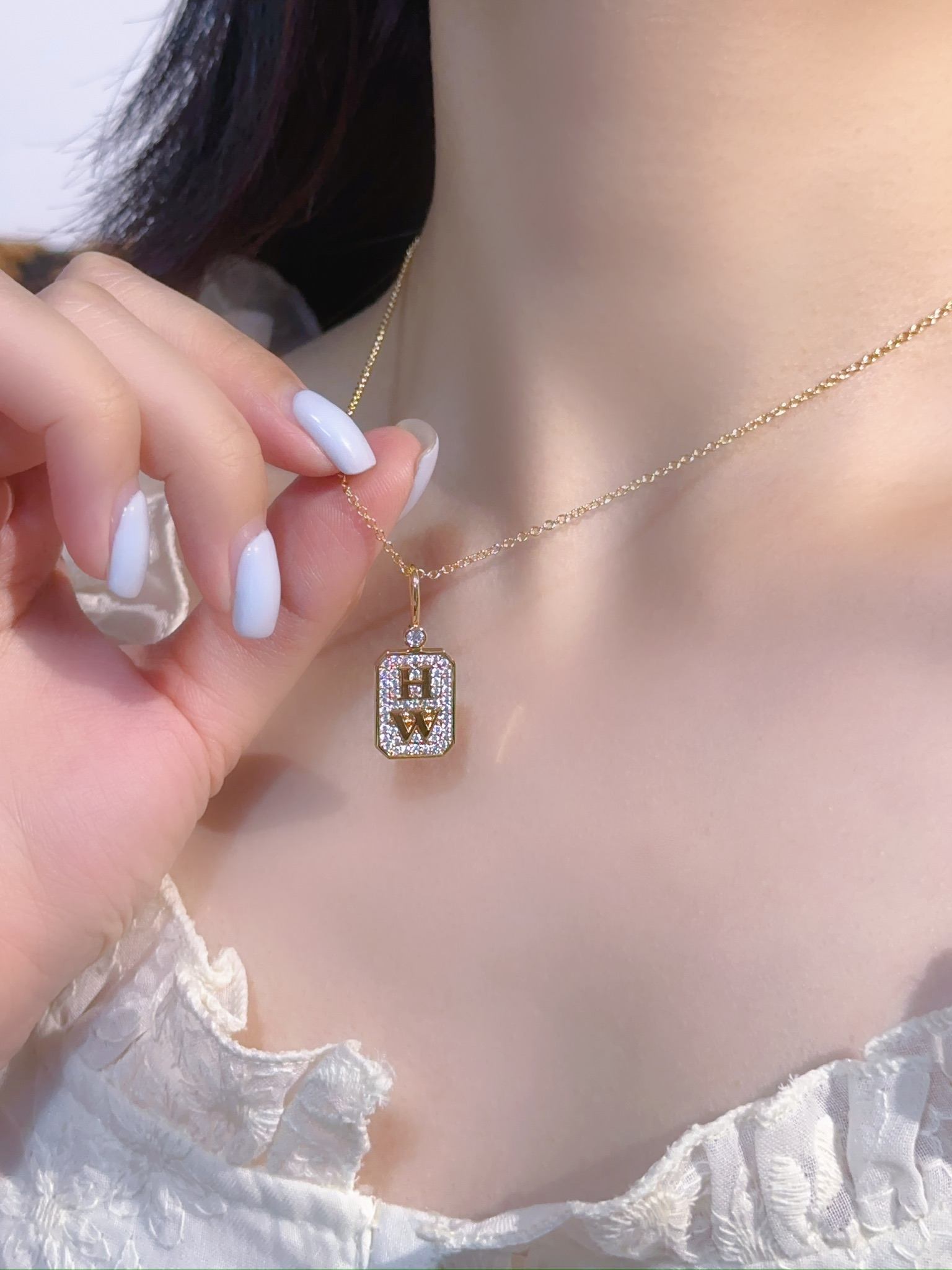HW perfume bottle necklace