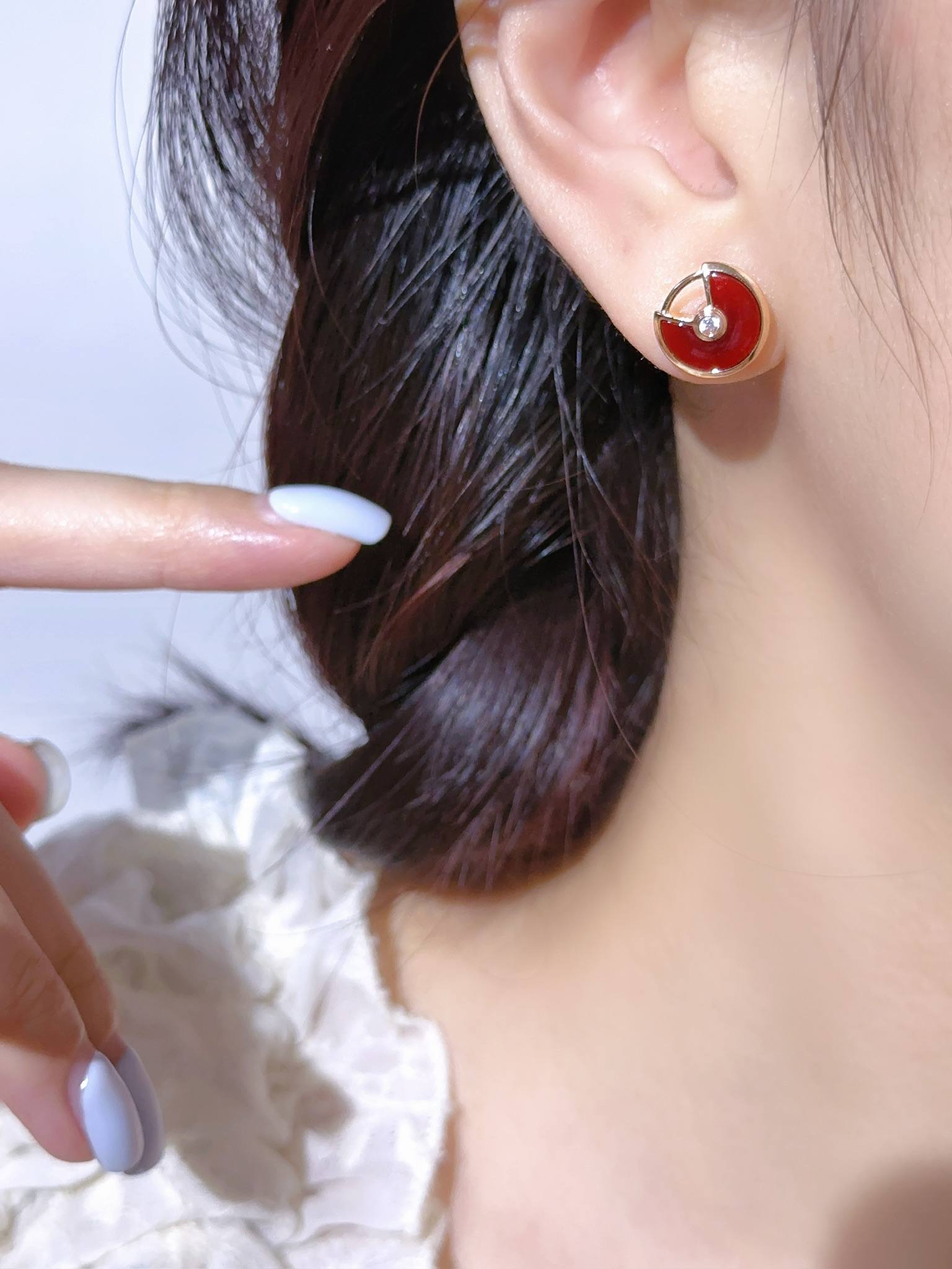 Classic amulet earrings