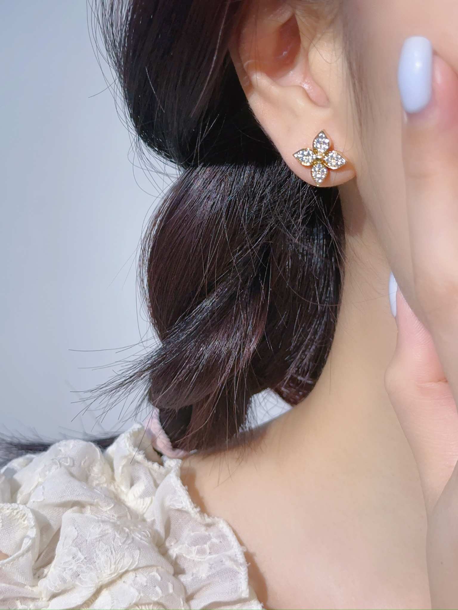 LV Star Blossom Double Diamond Earrings (CNC Hand Set)