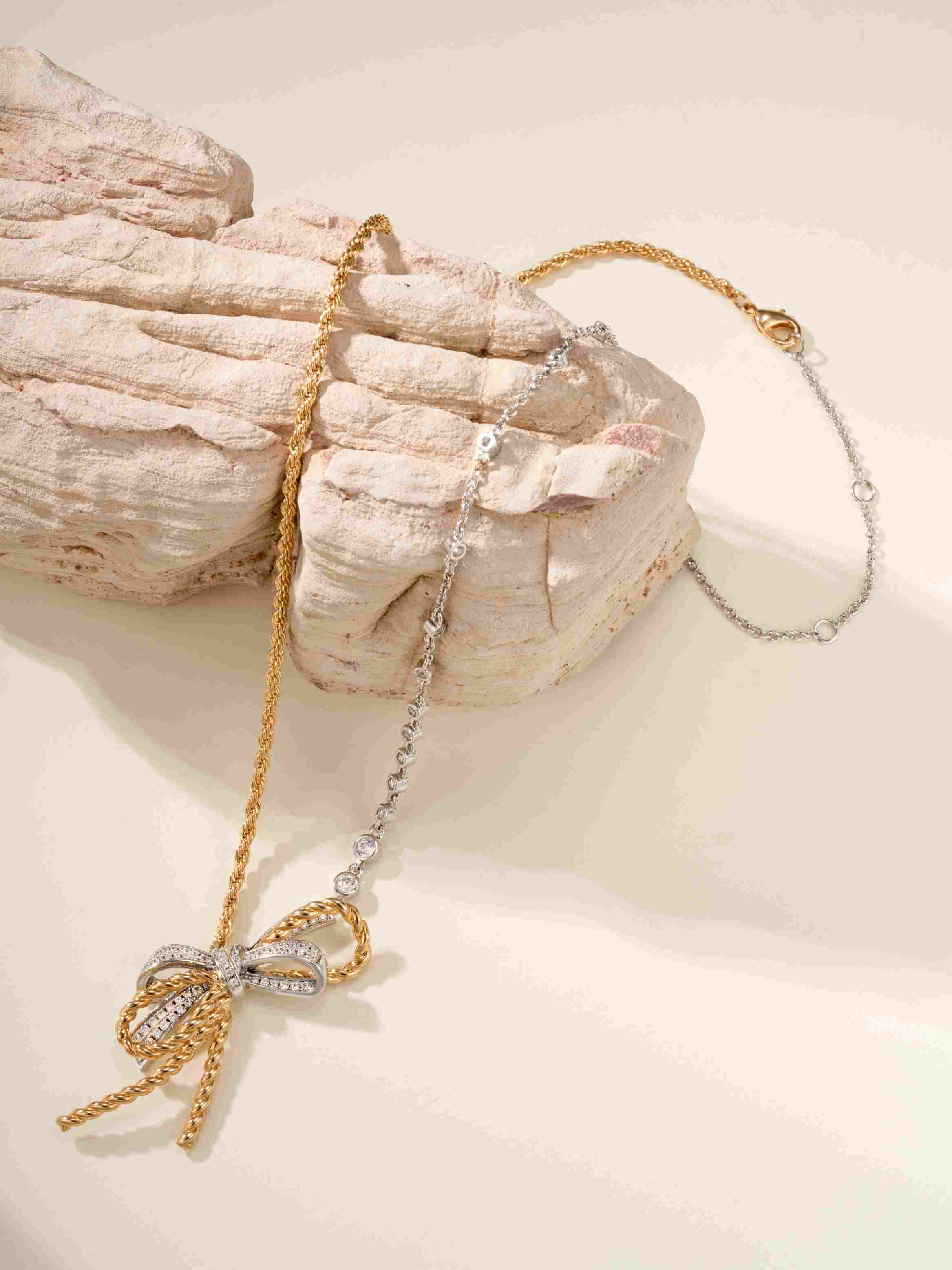 Chaumet  Bow Necklace