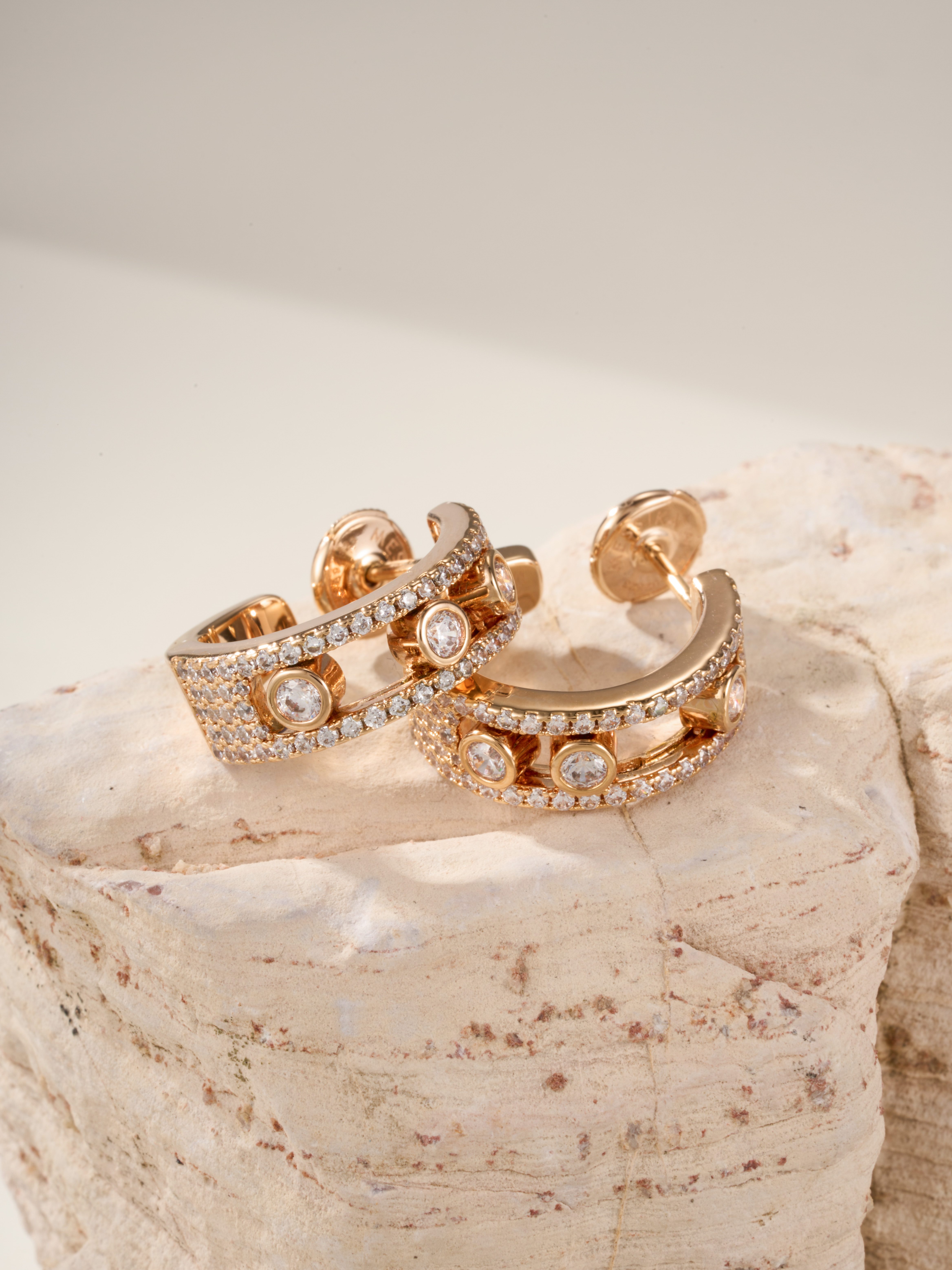  Meisika 3 Diamond Sliding Full Diamond Earrings