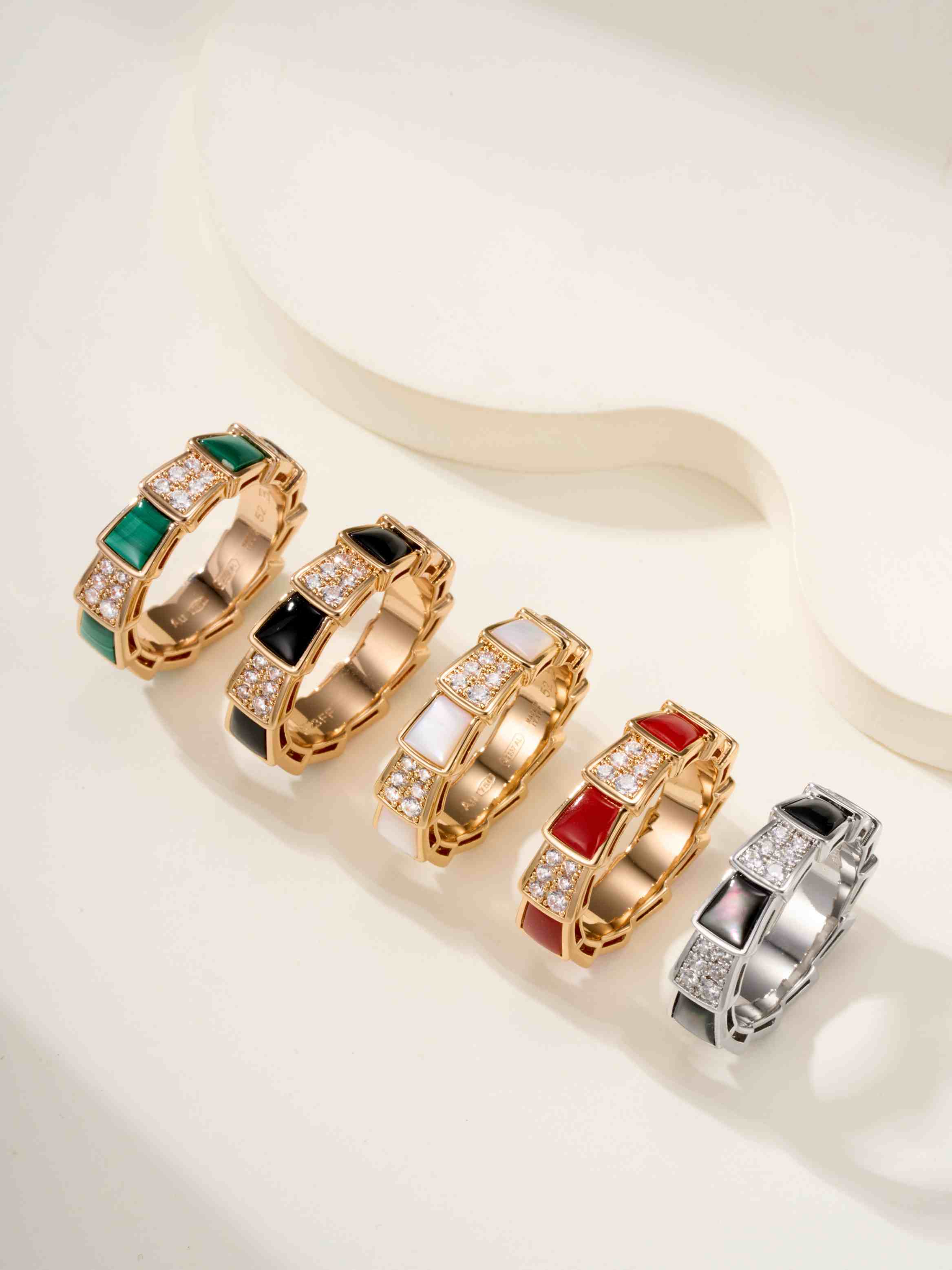 Wide diamond snake ring (Fritillaria)