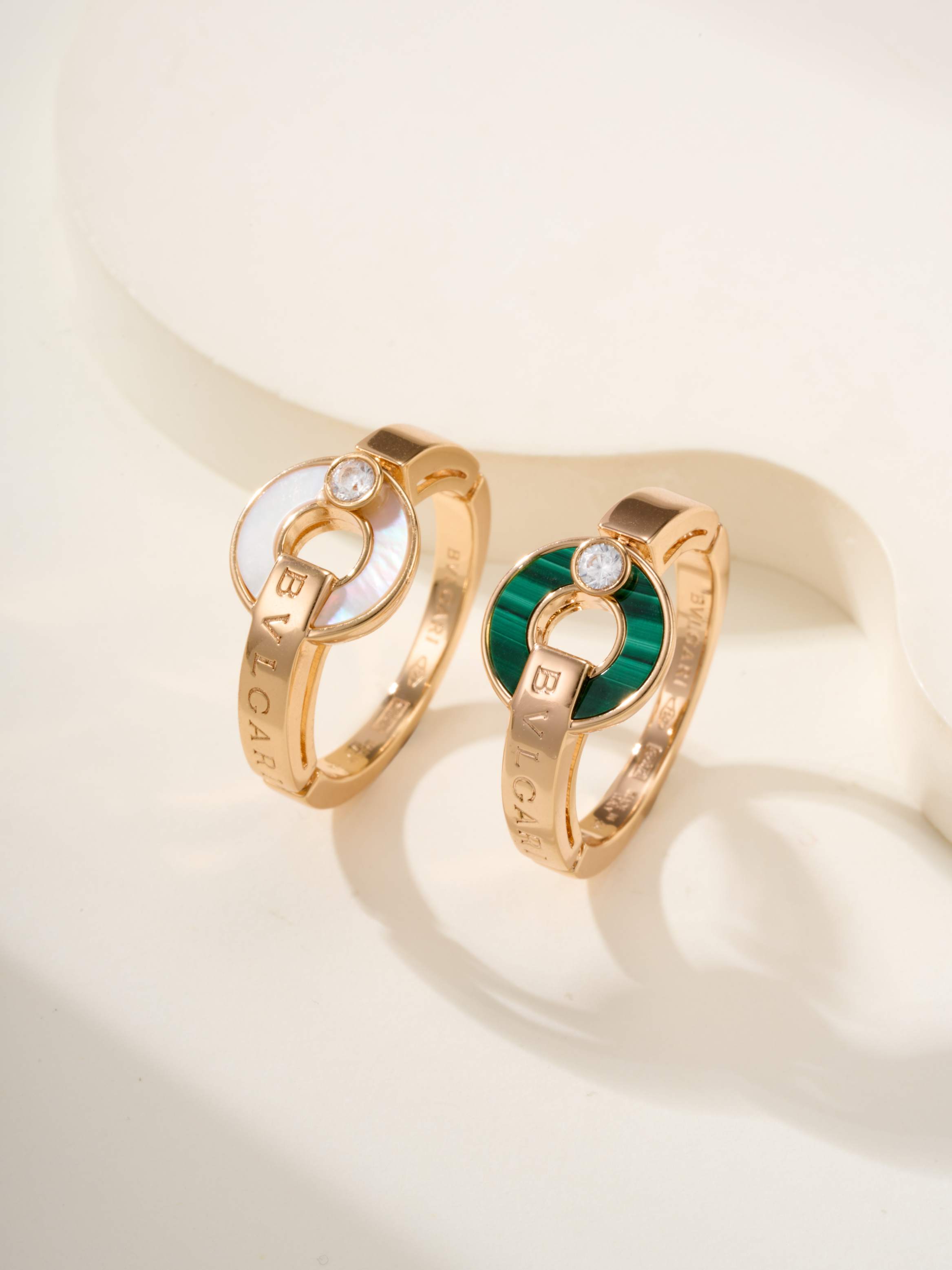 BV Copper Coin Ring White Beimu/Malachite