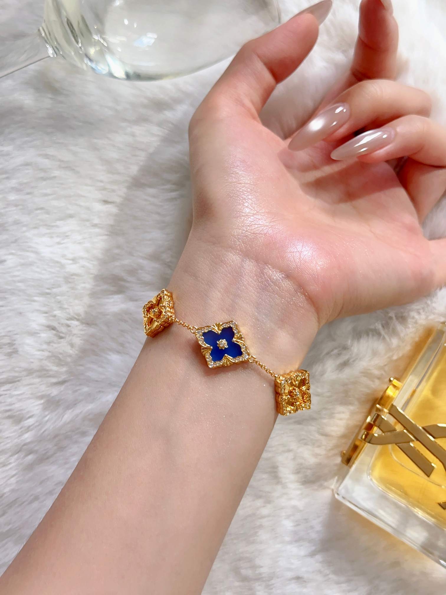 BU Opera Series Five Flower Diamond Set Blue Jade Marrow Car Flower Bracelet (Large)