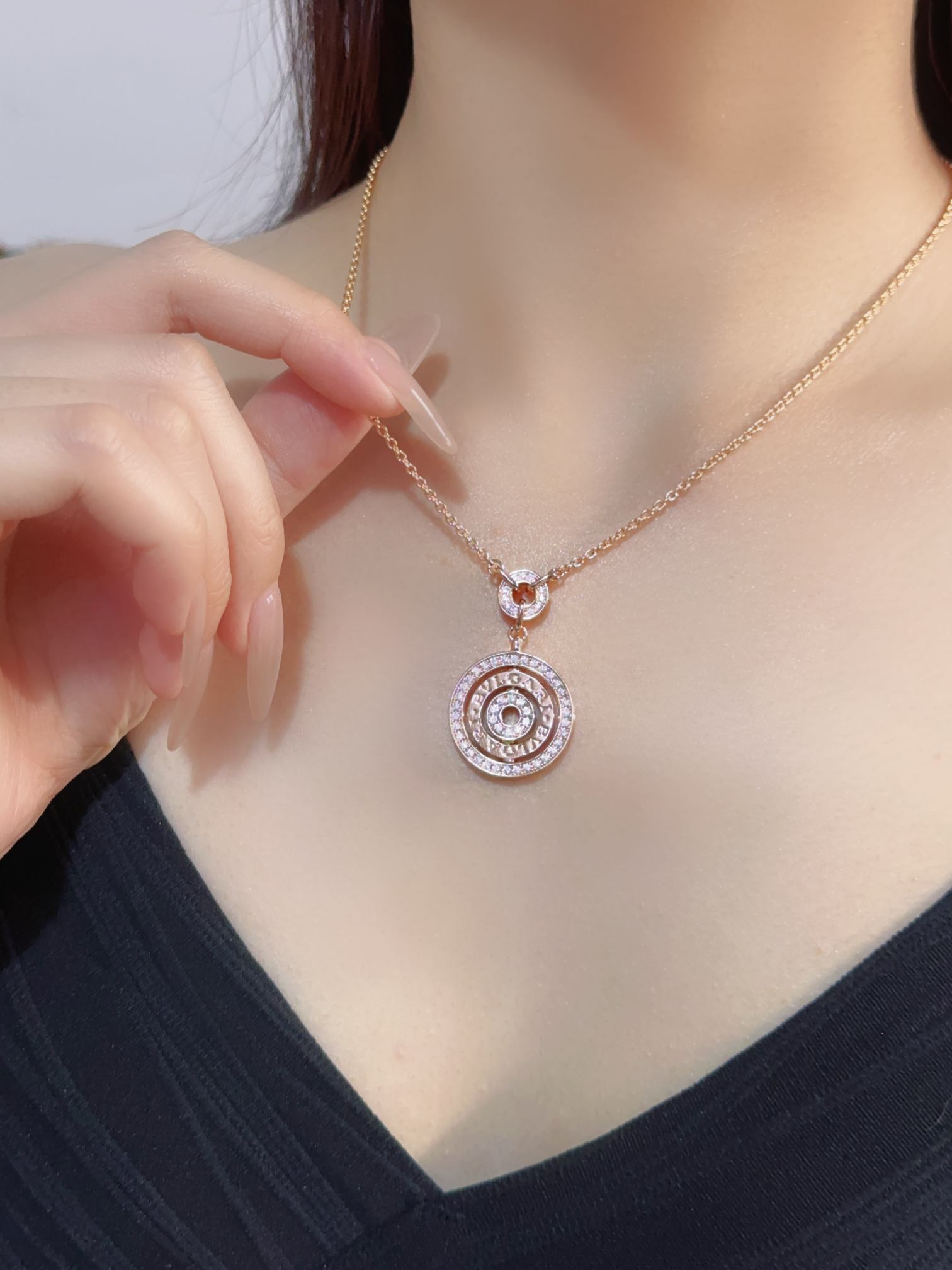 BV Time to Run Full Diamond Necklace