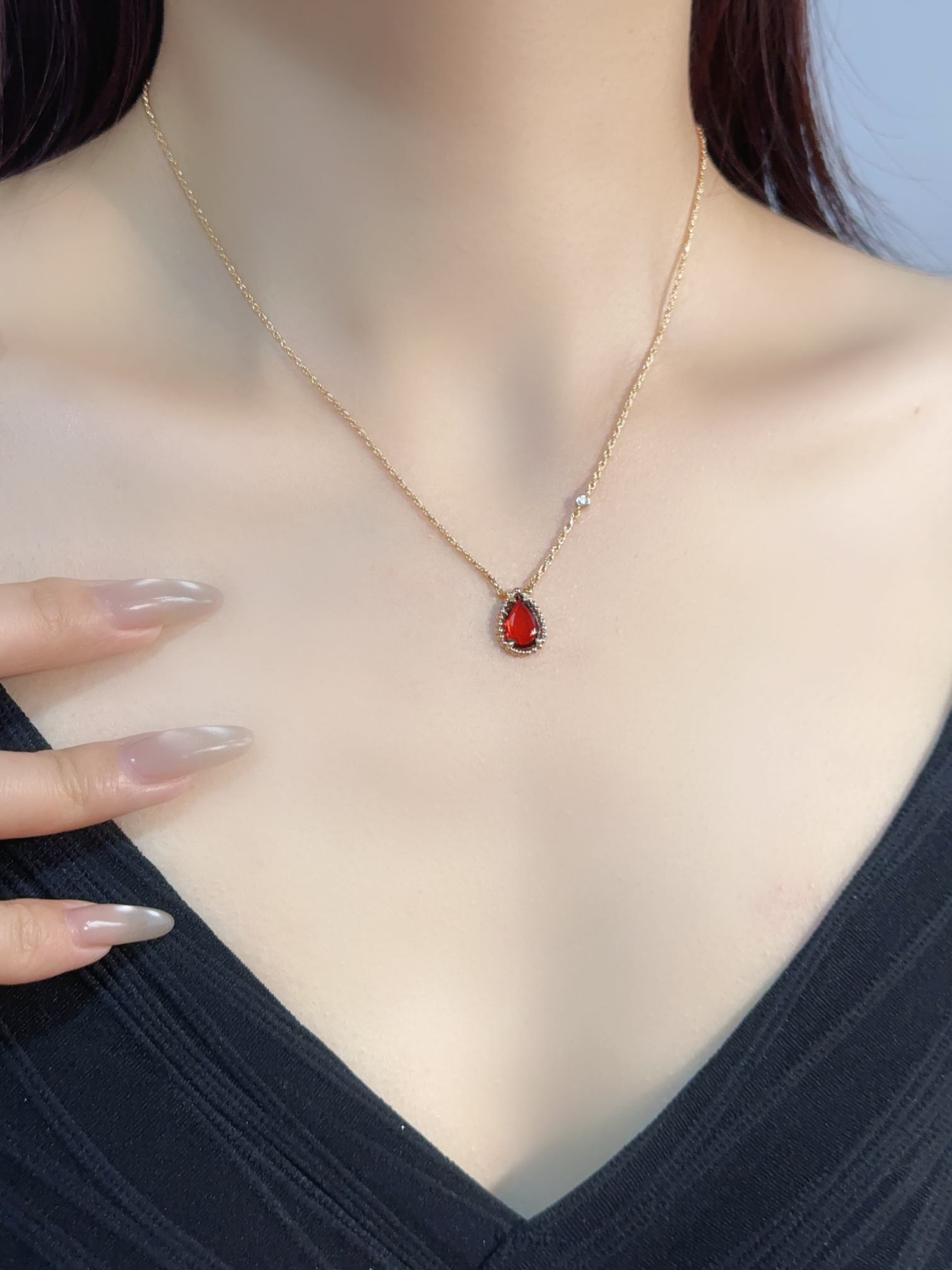 BOUCHERON Bohemian Water Drop Natural Stone Necklace (925 Silver Chain)