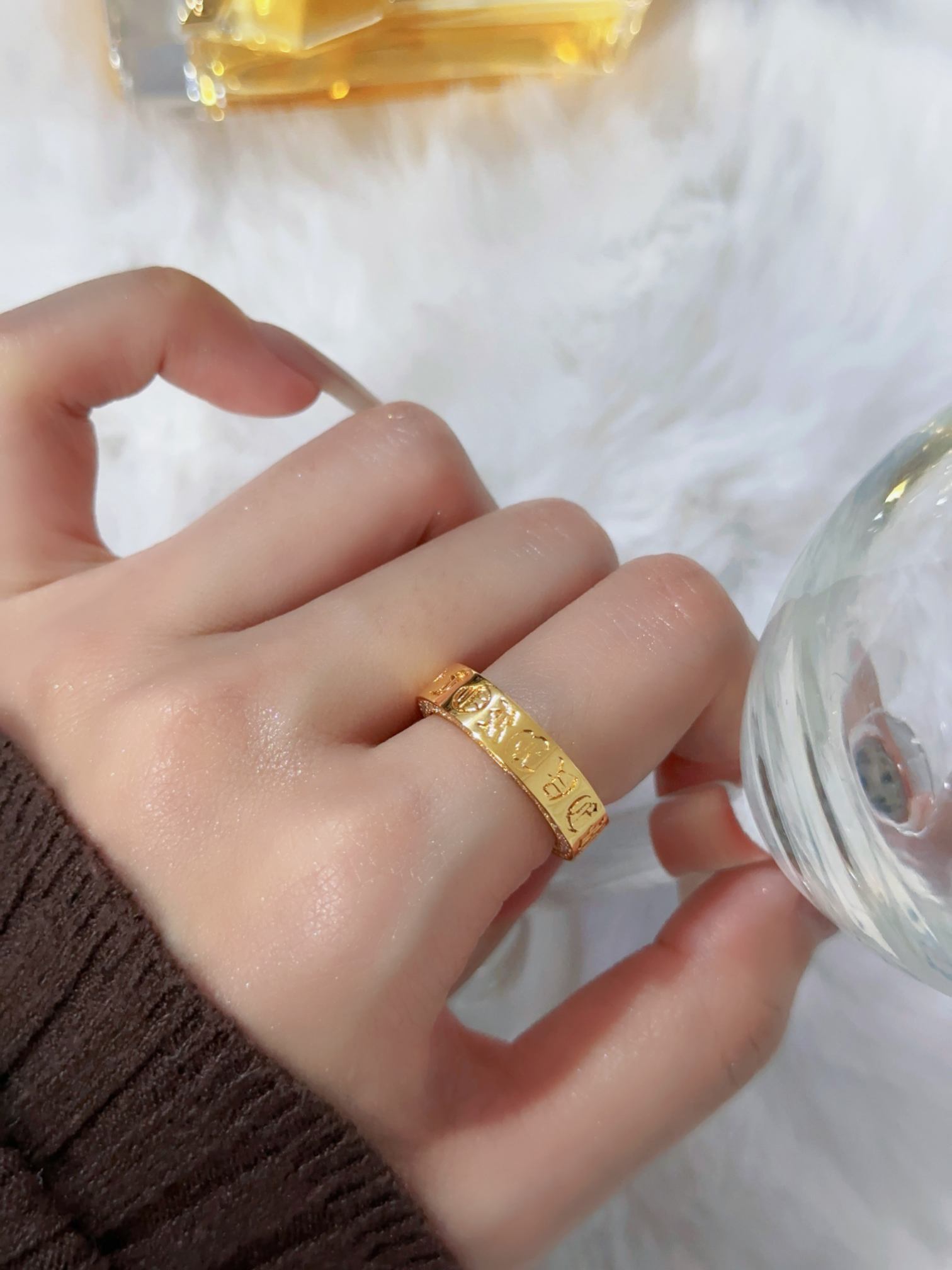 Croheart 22K Yellow Eternal Heart Side Set Diamond Ring