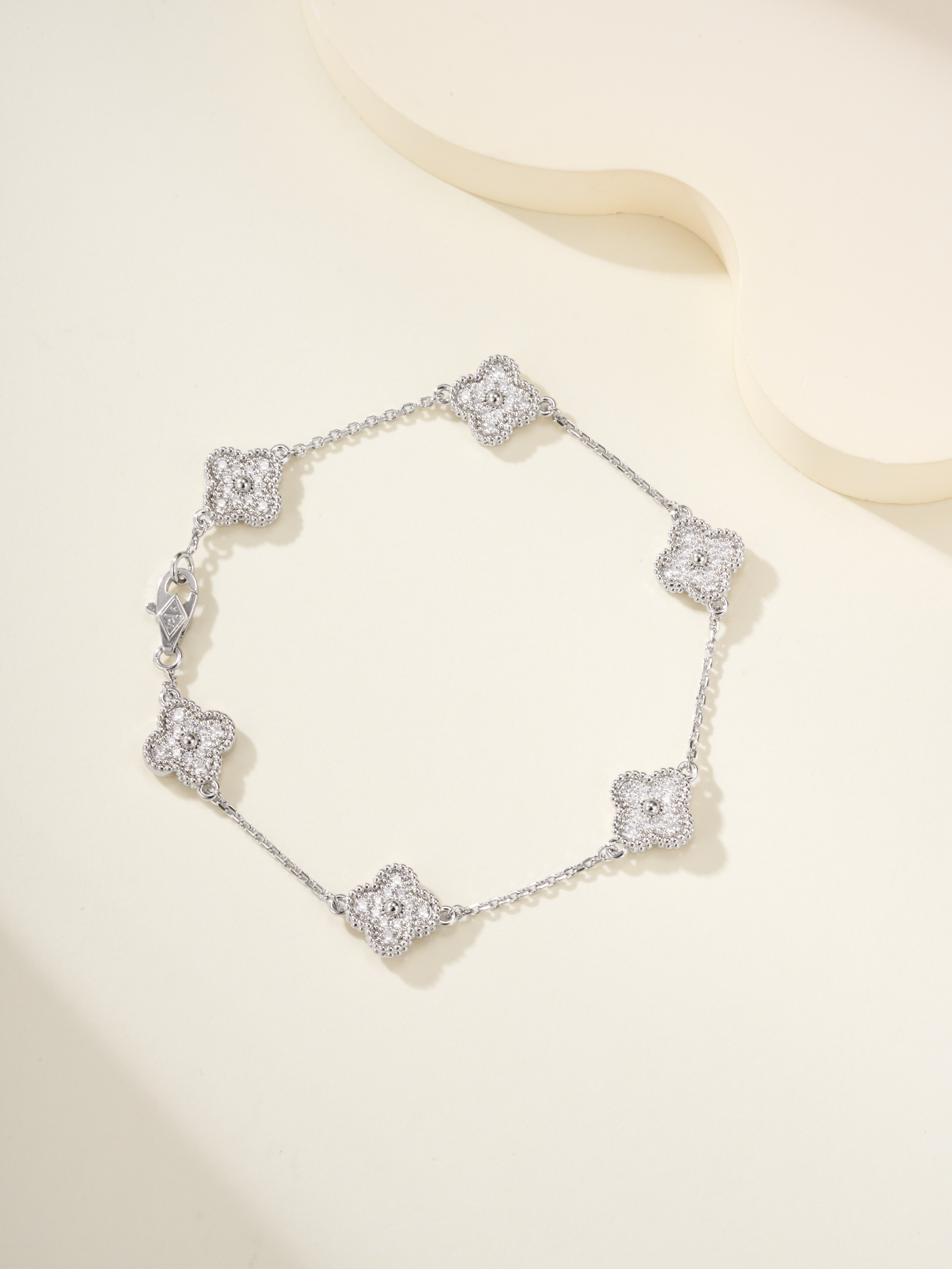 Vintage Alhambra Bracelet 6-Flower Mini Set with Diamonds