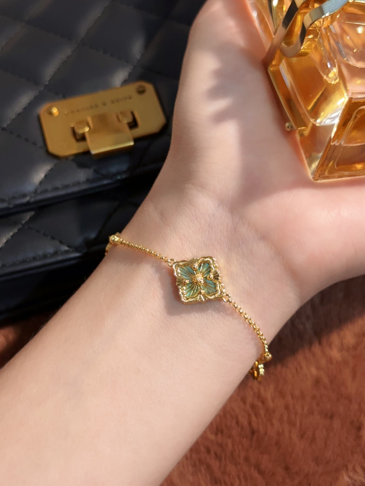 BU Opera Series Gold 3-Pattern Single Flower Tianhe Stone Bracelet (Small)