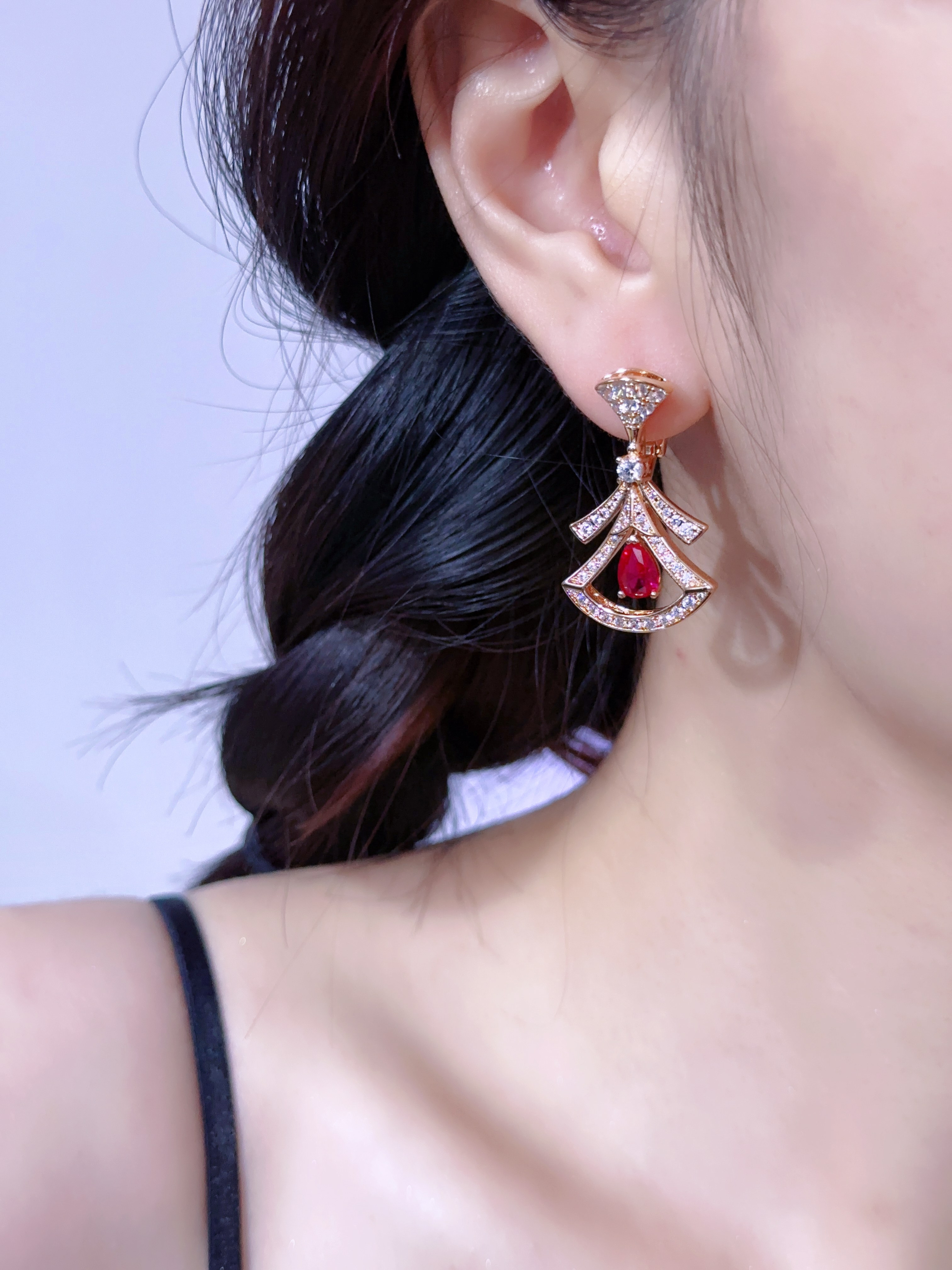 D IVAS'DREAM Ruby Earrings