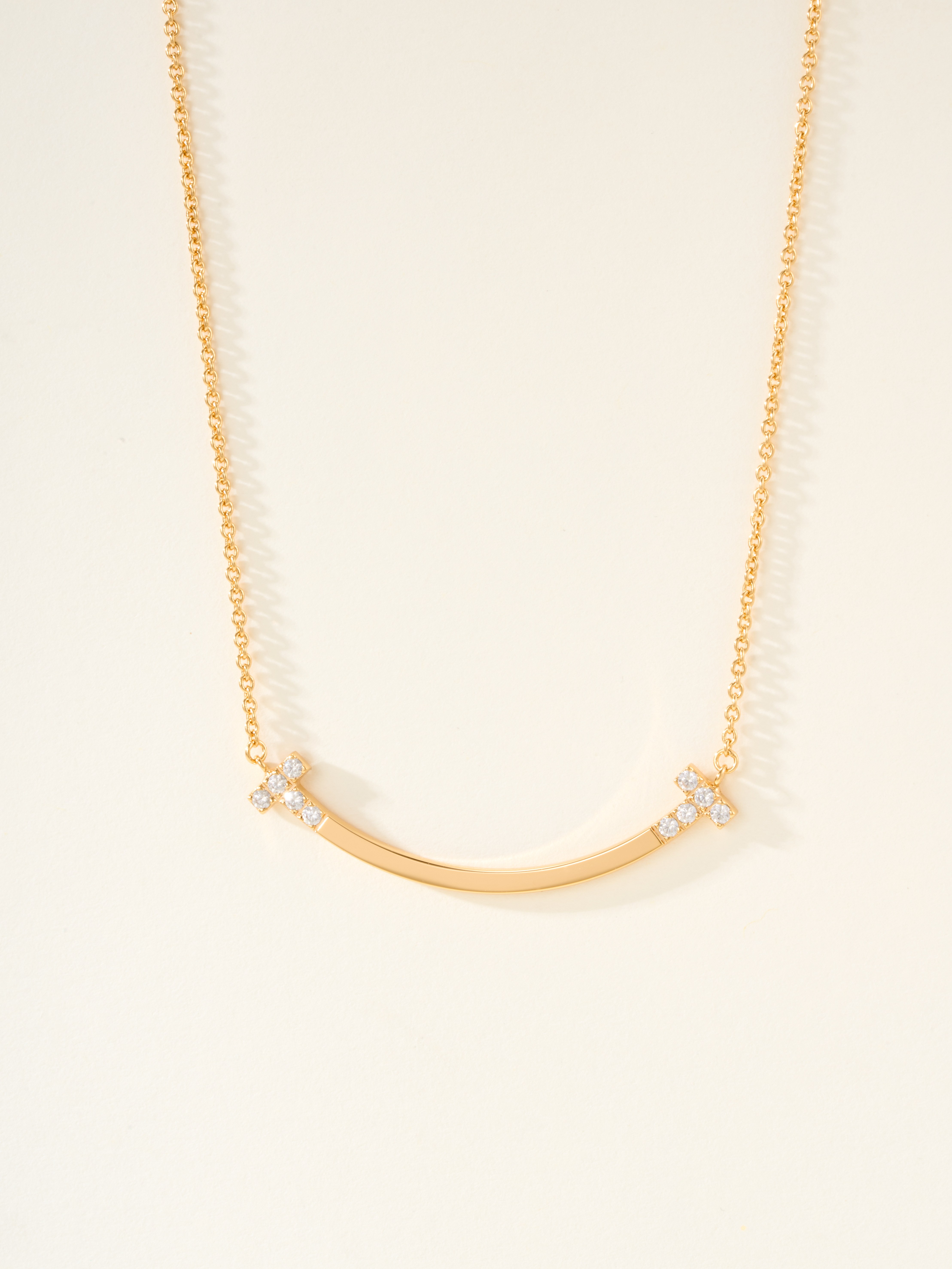 New T-Diamond Smile Necklace Medium