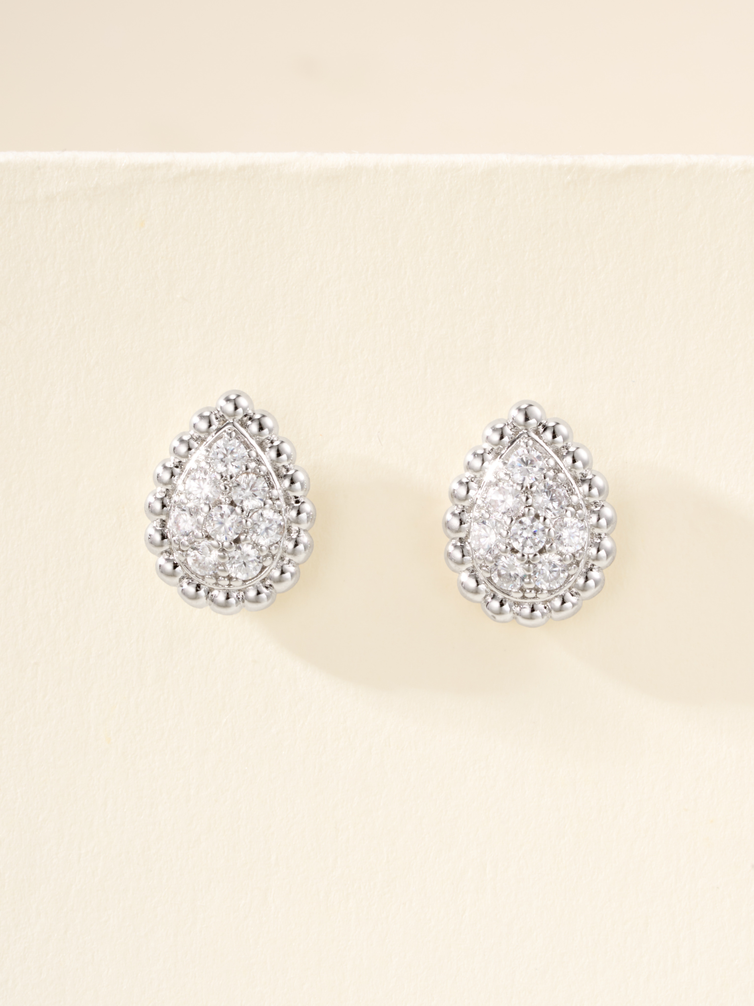 BOUCHERON Bohemian Water Drop Diamond Earrings