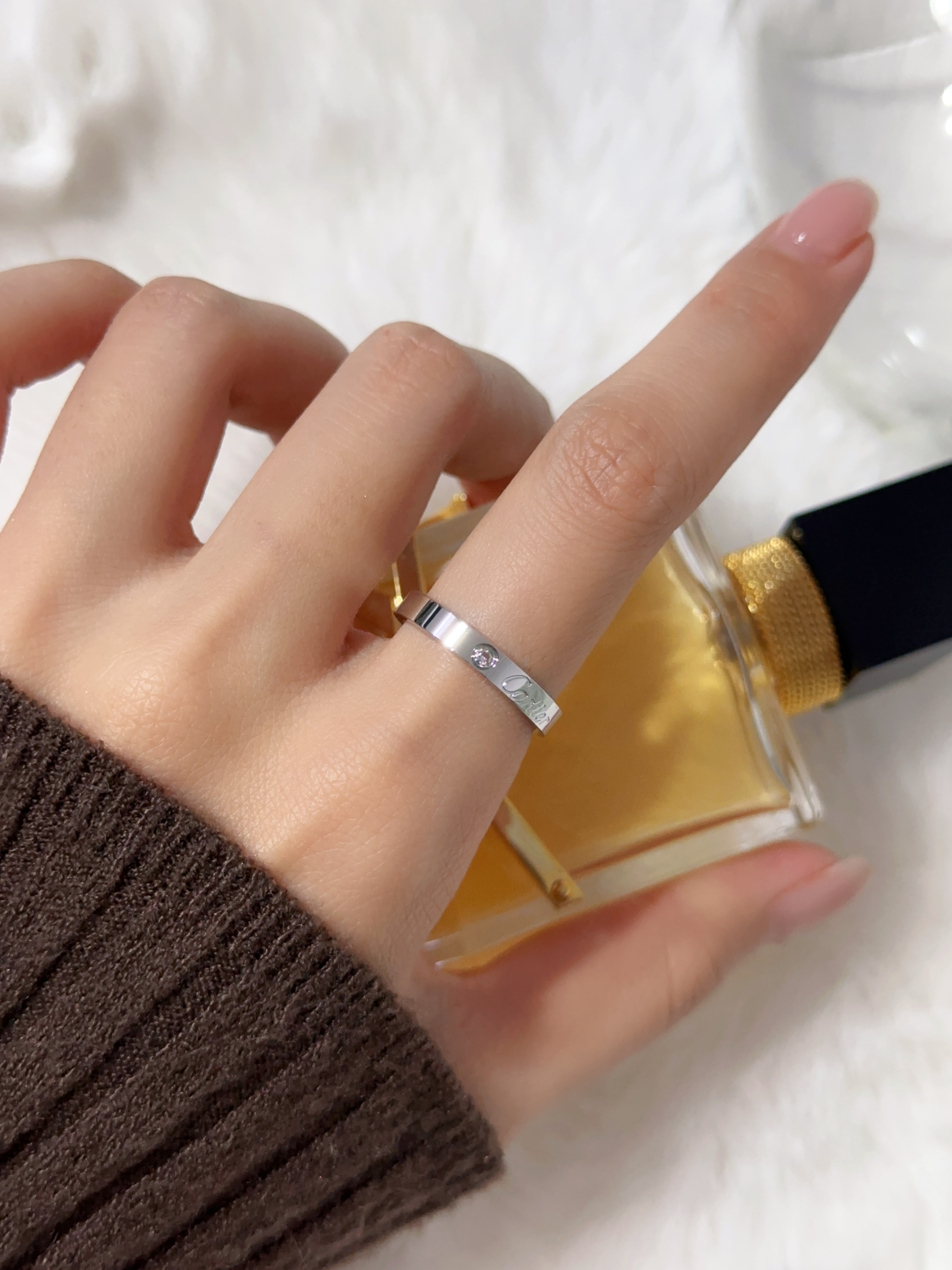 Cartie letter cut single diamond ring (4mm)