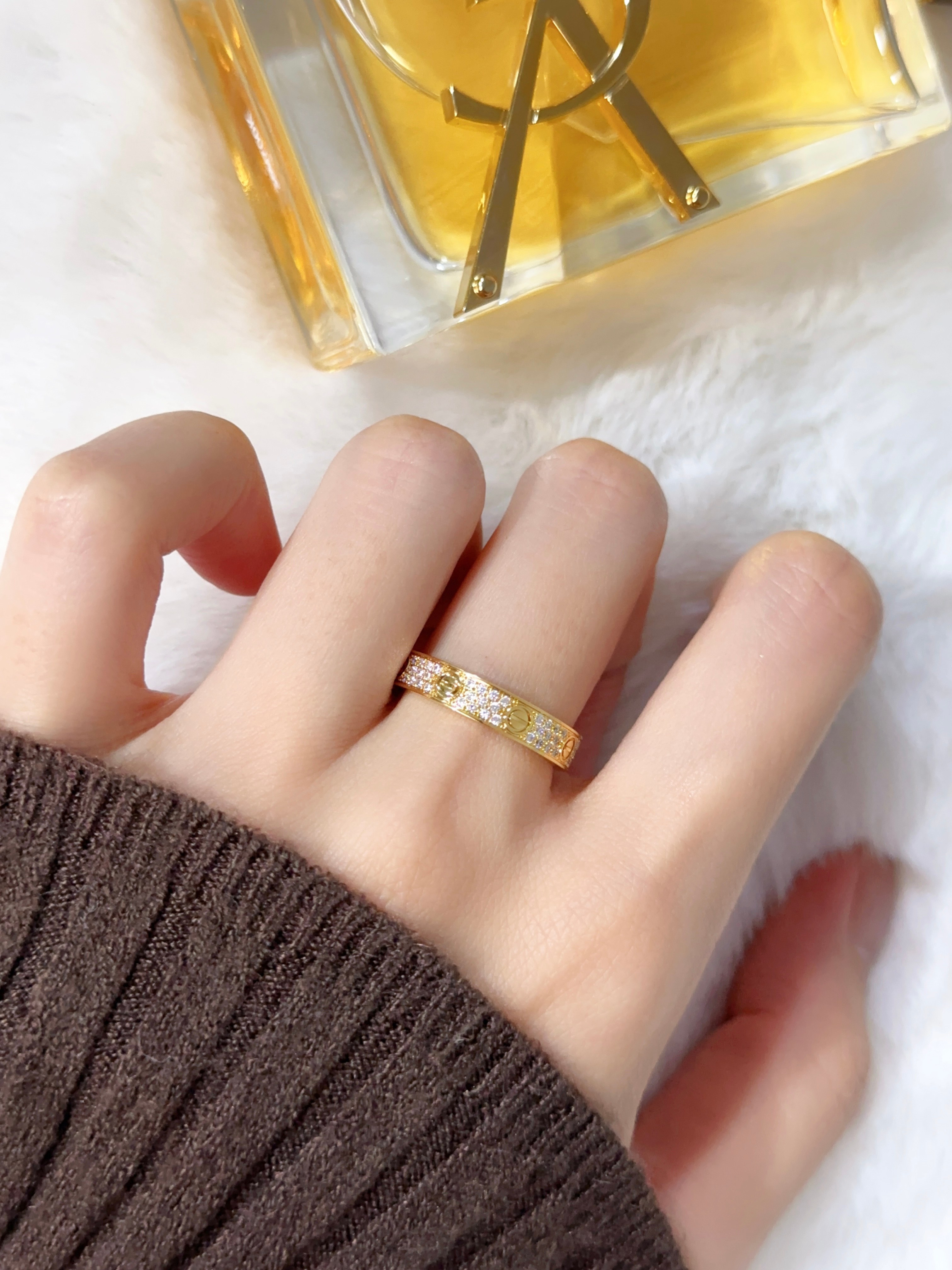 Narrow three row diamond starry sky ring 4mm wide