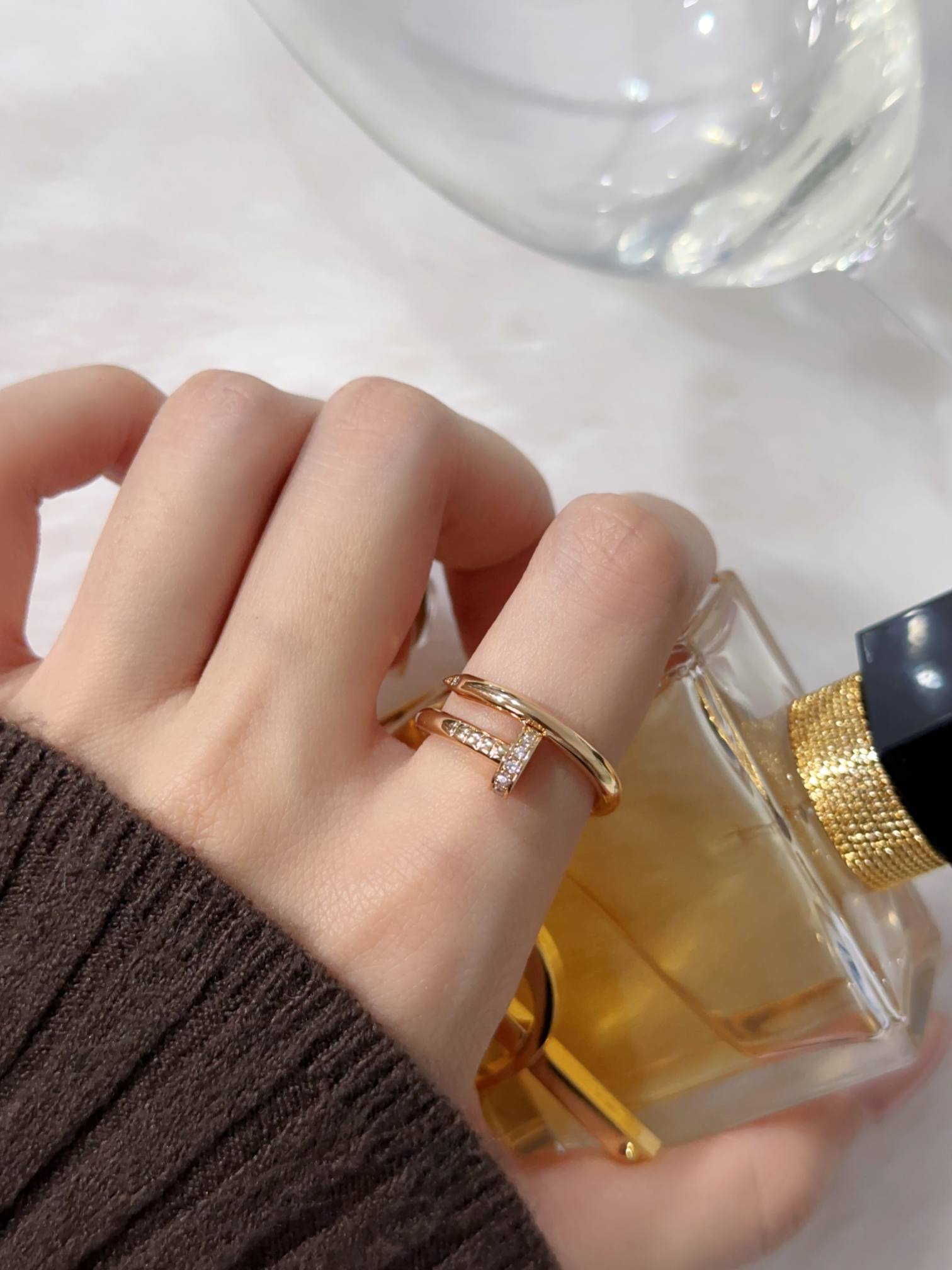 Rough nail head and tail diamond ring