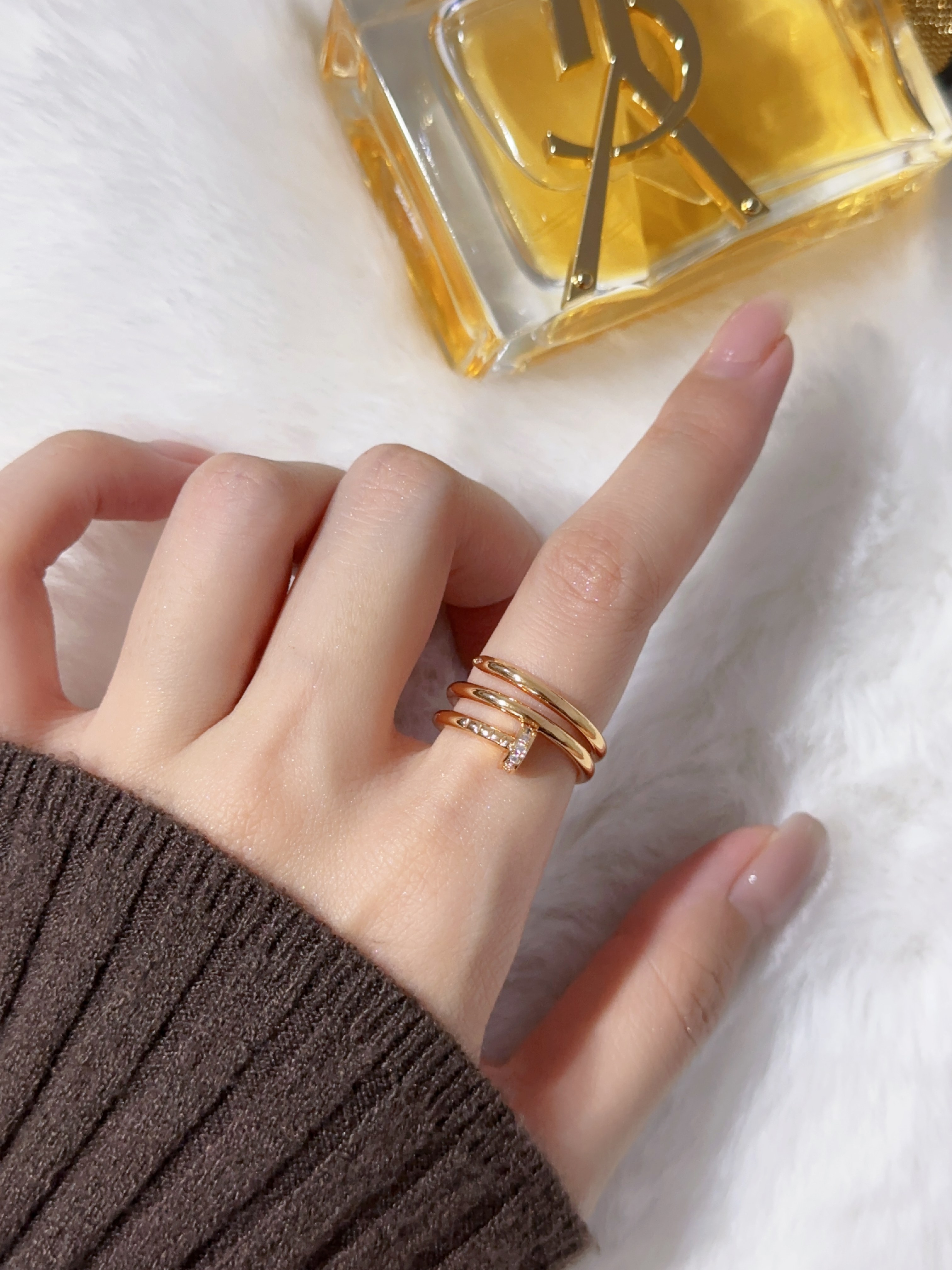 Nail double ring head and tail diamond ring