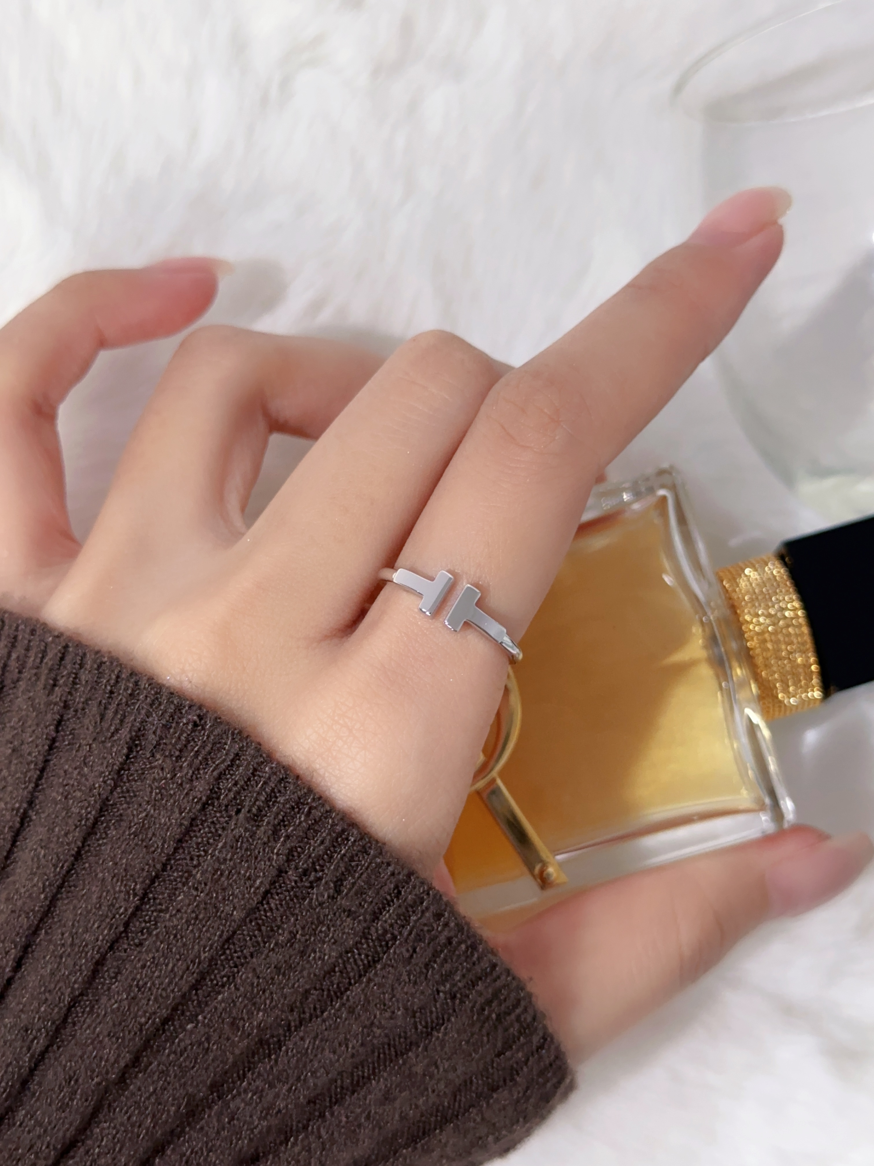 Double T Diamond free Ring