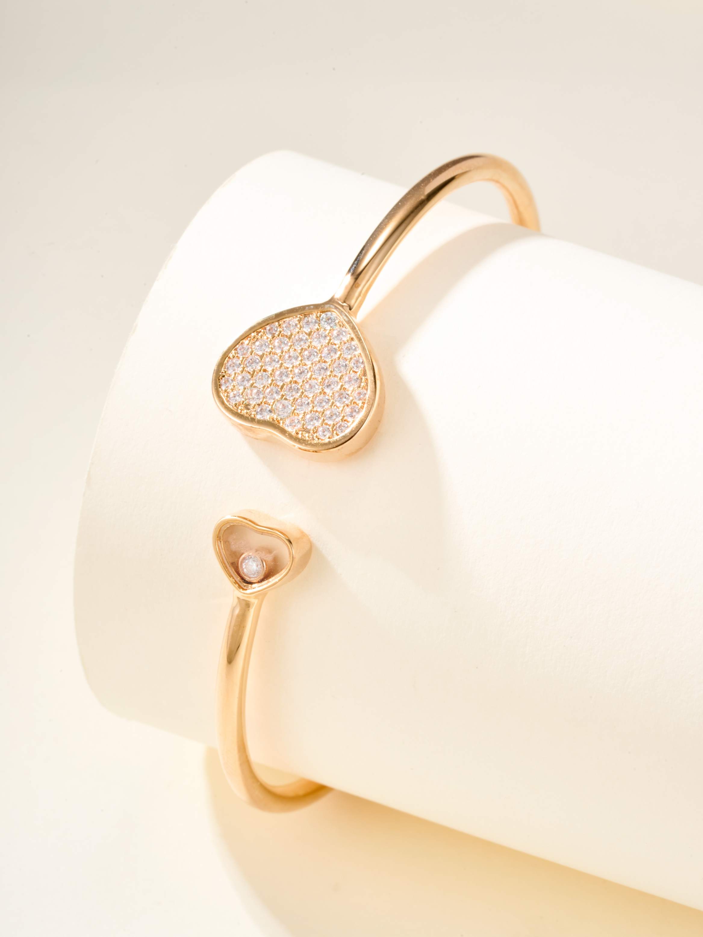 Happy Hearts Diamond-Embedded Bracelet, Medium Size