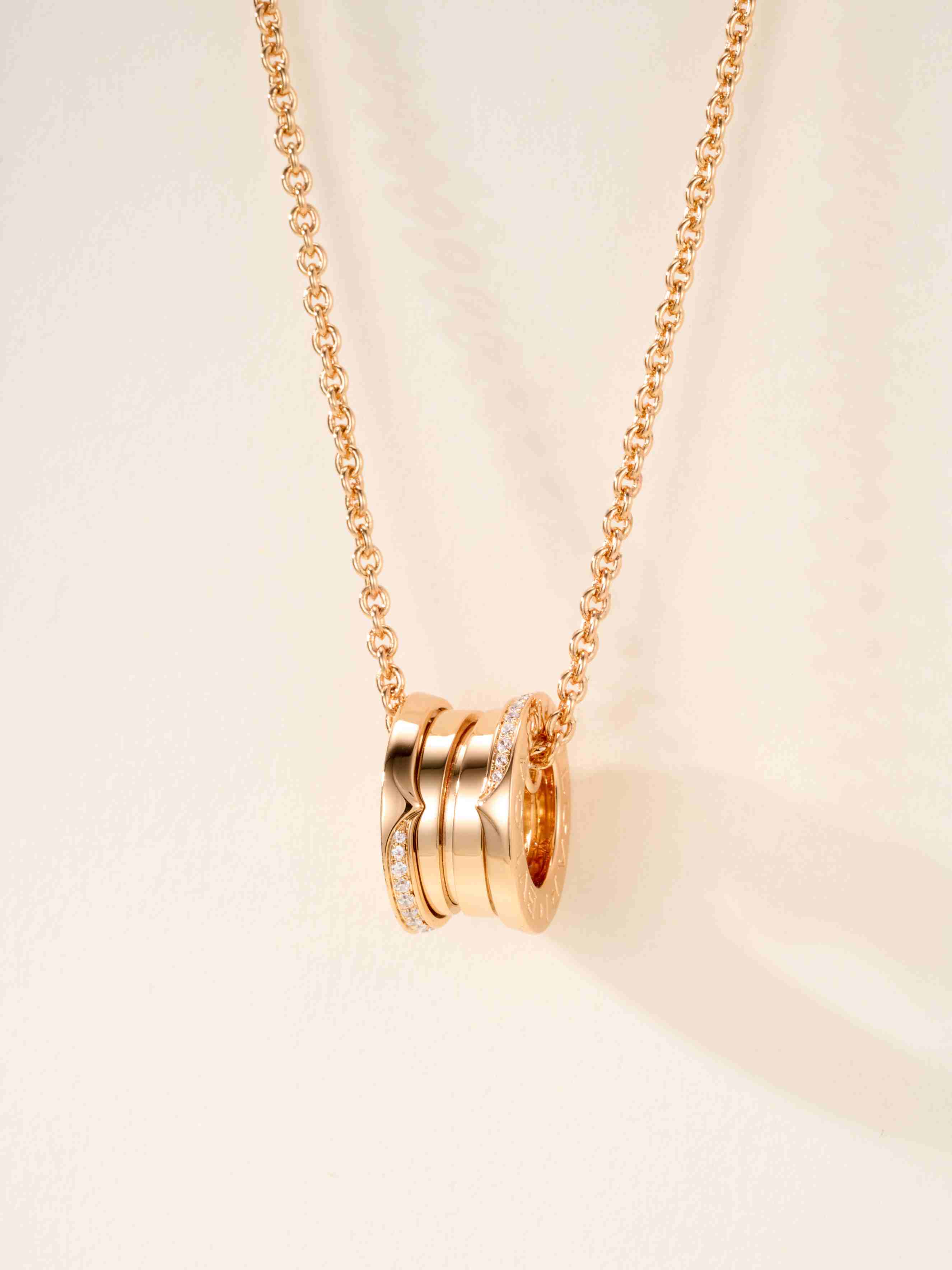 New B.ZERO1 Spring Inlaid Diamond Necklace