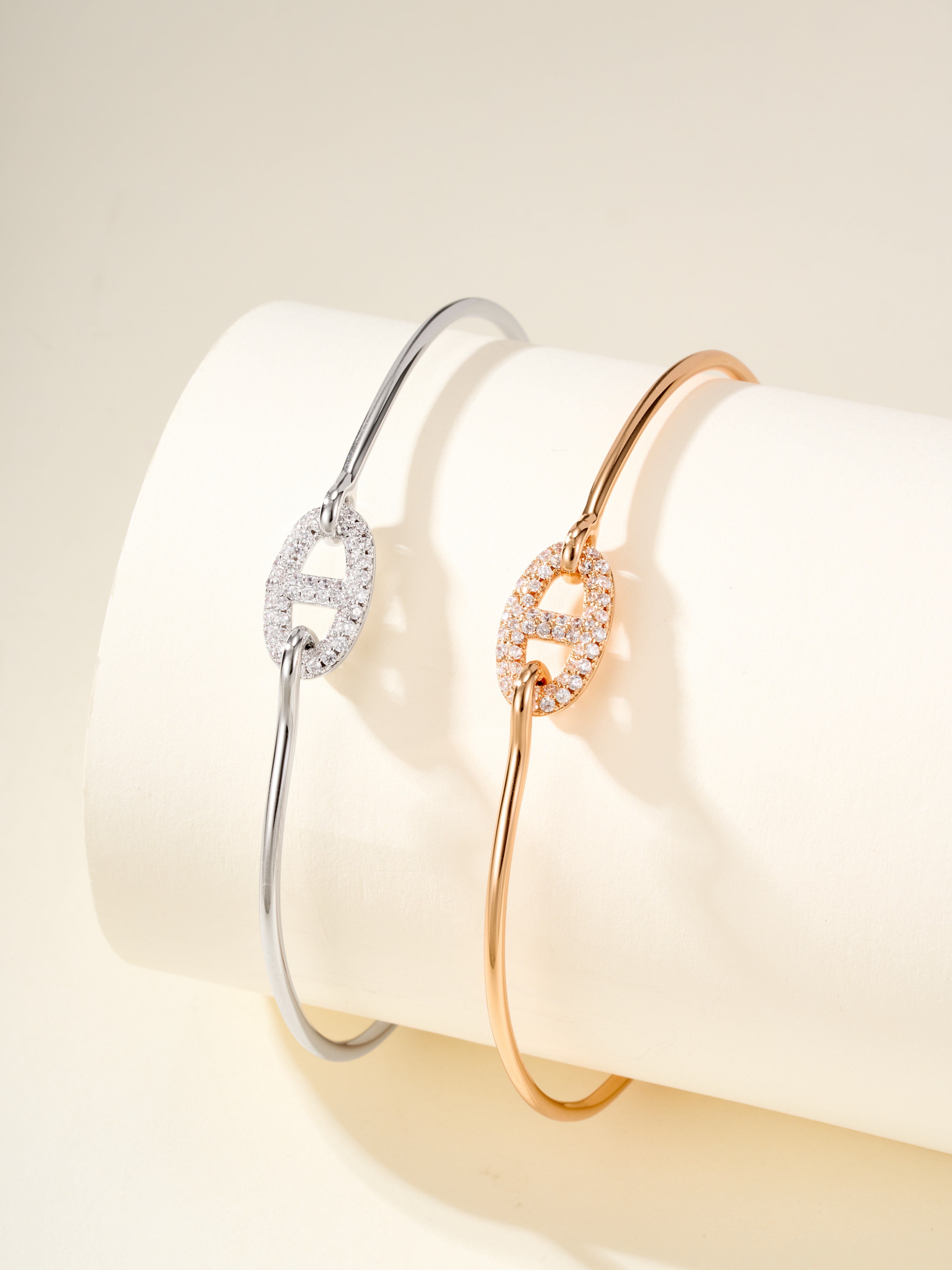 Fine cut pig nose diamond studded bracelet