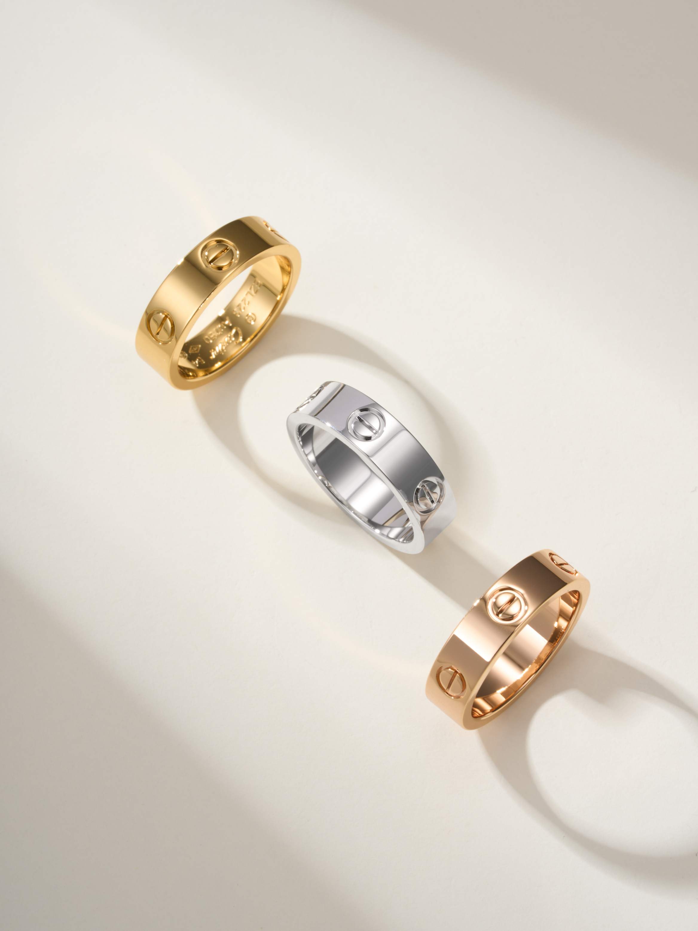 Love Wide Diamond Free Ring