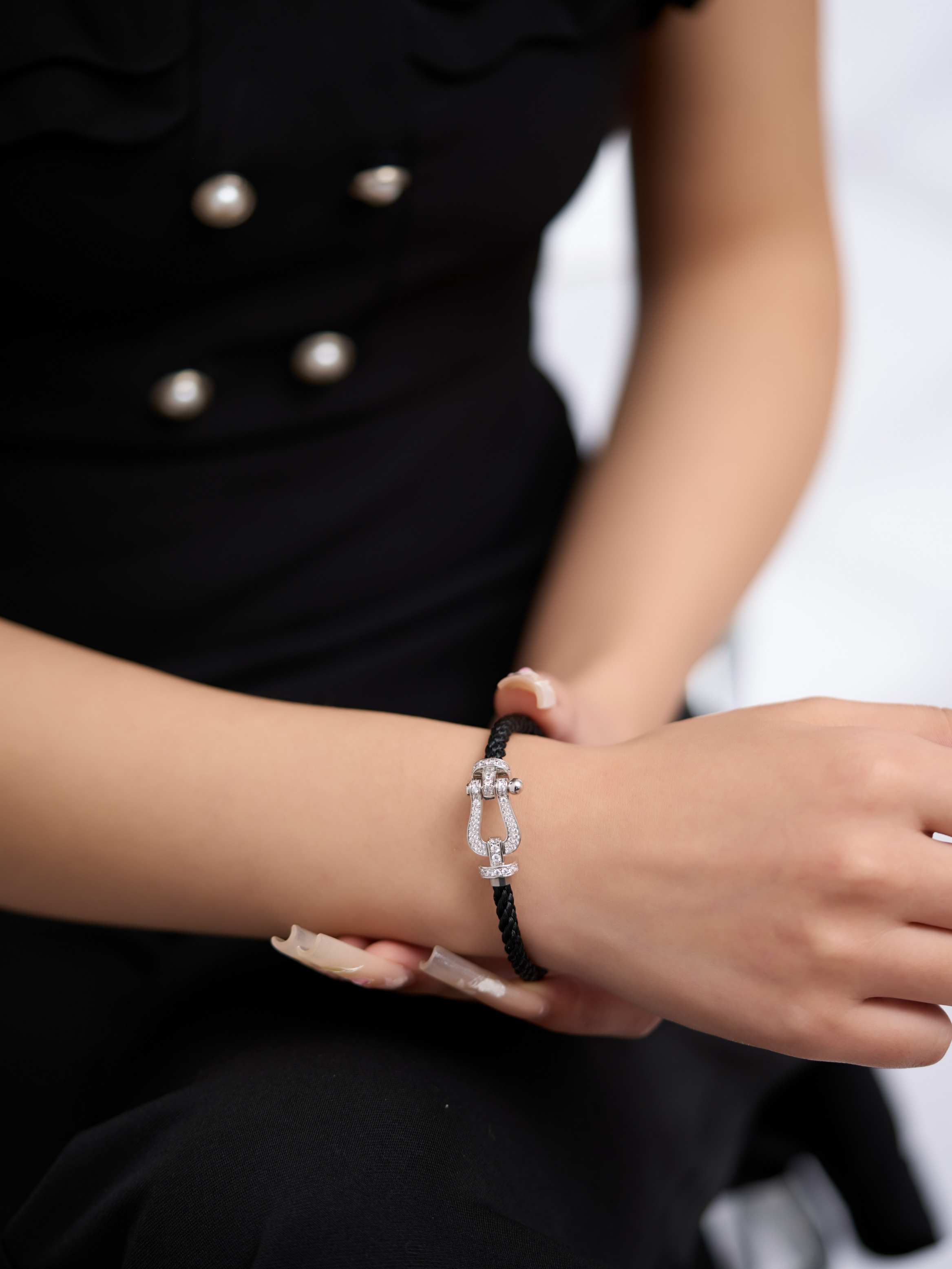 10 degree full diamond horseshoe buckle bracelet (large size)