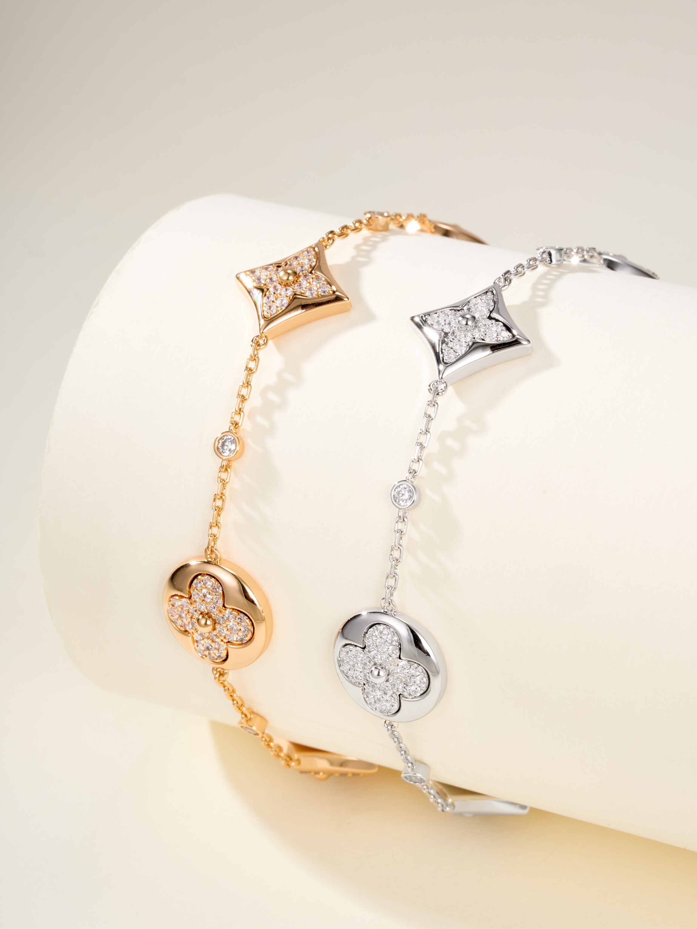 LV Classic Four Flower Full Diamond Rose Gold Bracelet