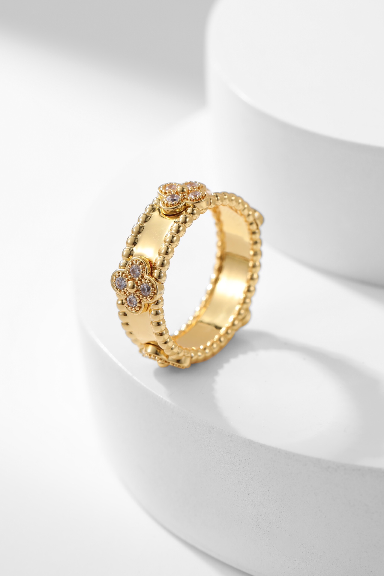 perlee sweet clovers ring