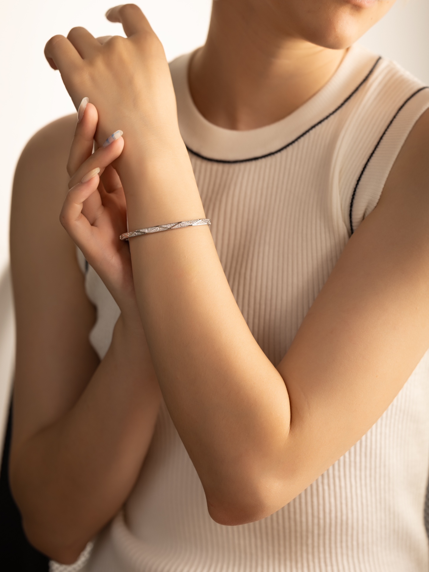 Graff inlaid half diamond bracelet