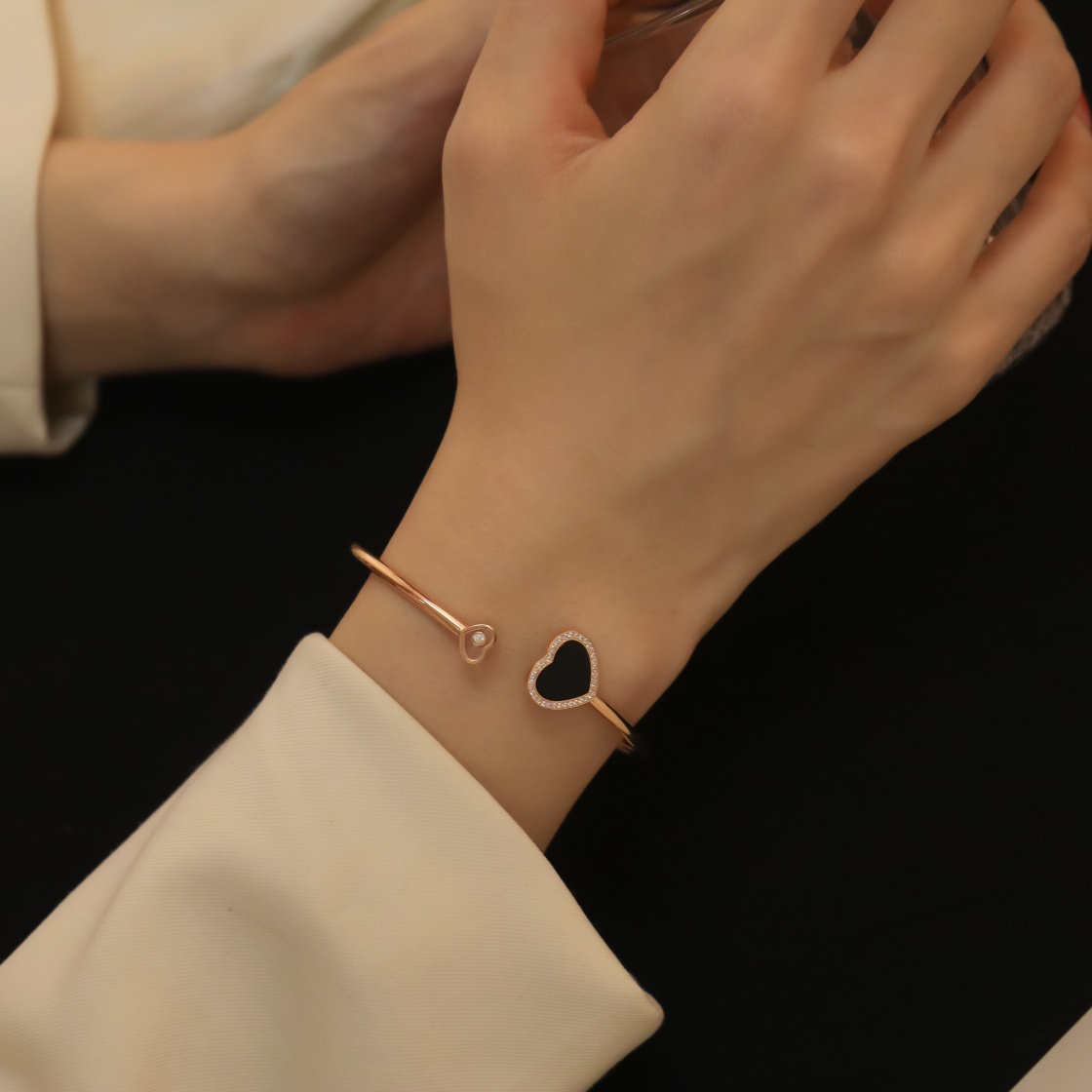  Happy Hearts Diamond Set Natural Stone Bracelet M Size