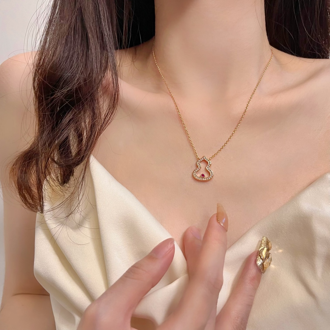 Wulu Legend series hollow gourd red diamond necklace