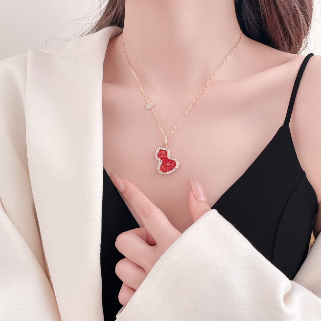   Red agate lace gourd necklace