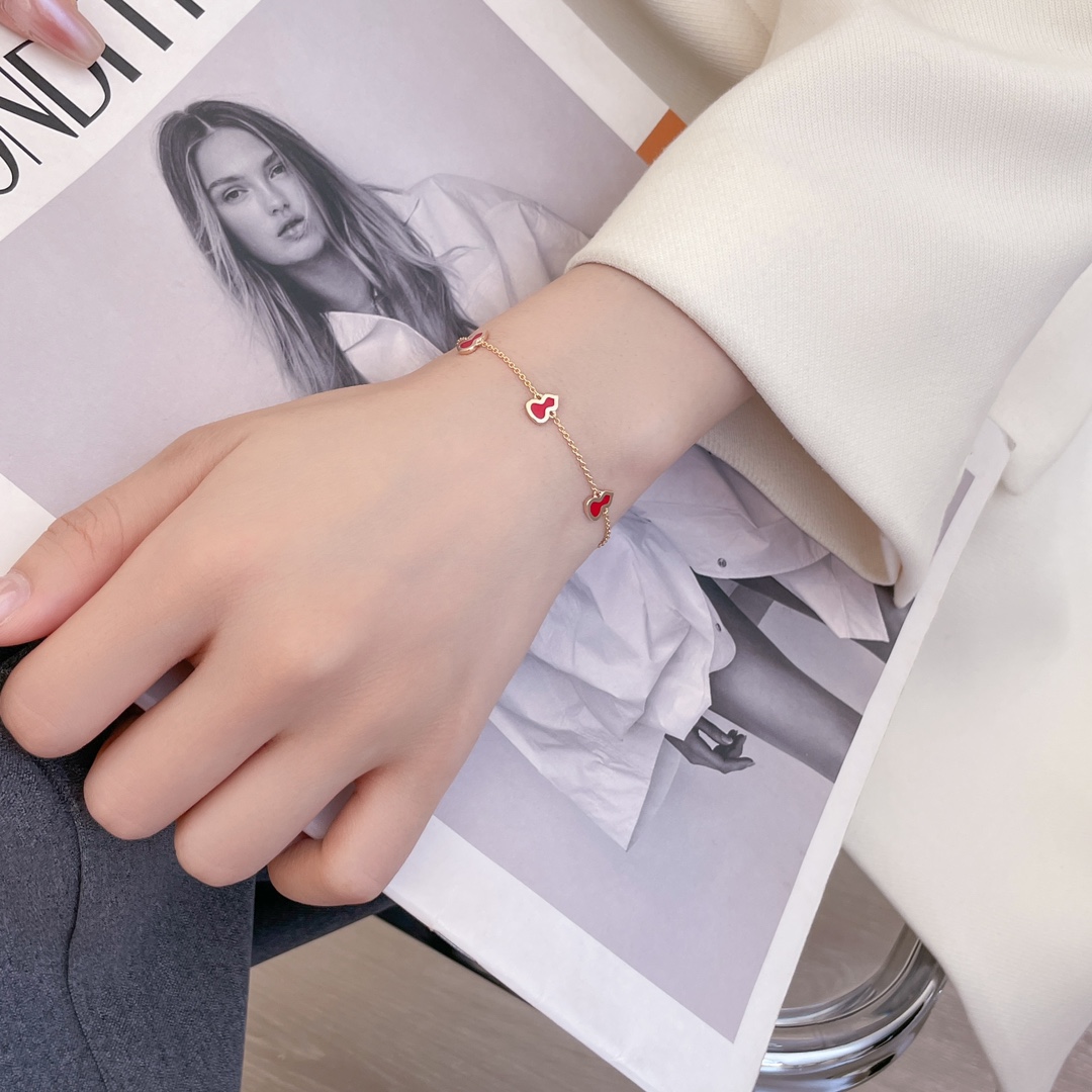 Qeelin Five Gourd Red Enamel Rose Gold Bracelet