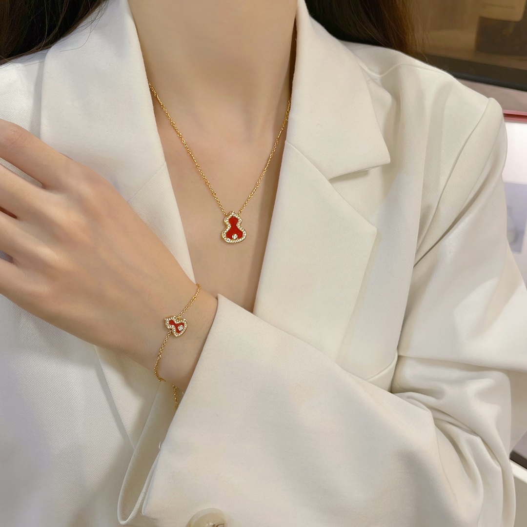 QE Ruby Main Diamond Gourd Bracelet