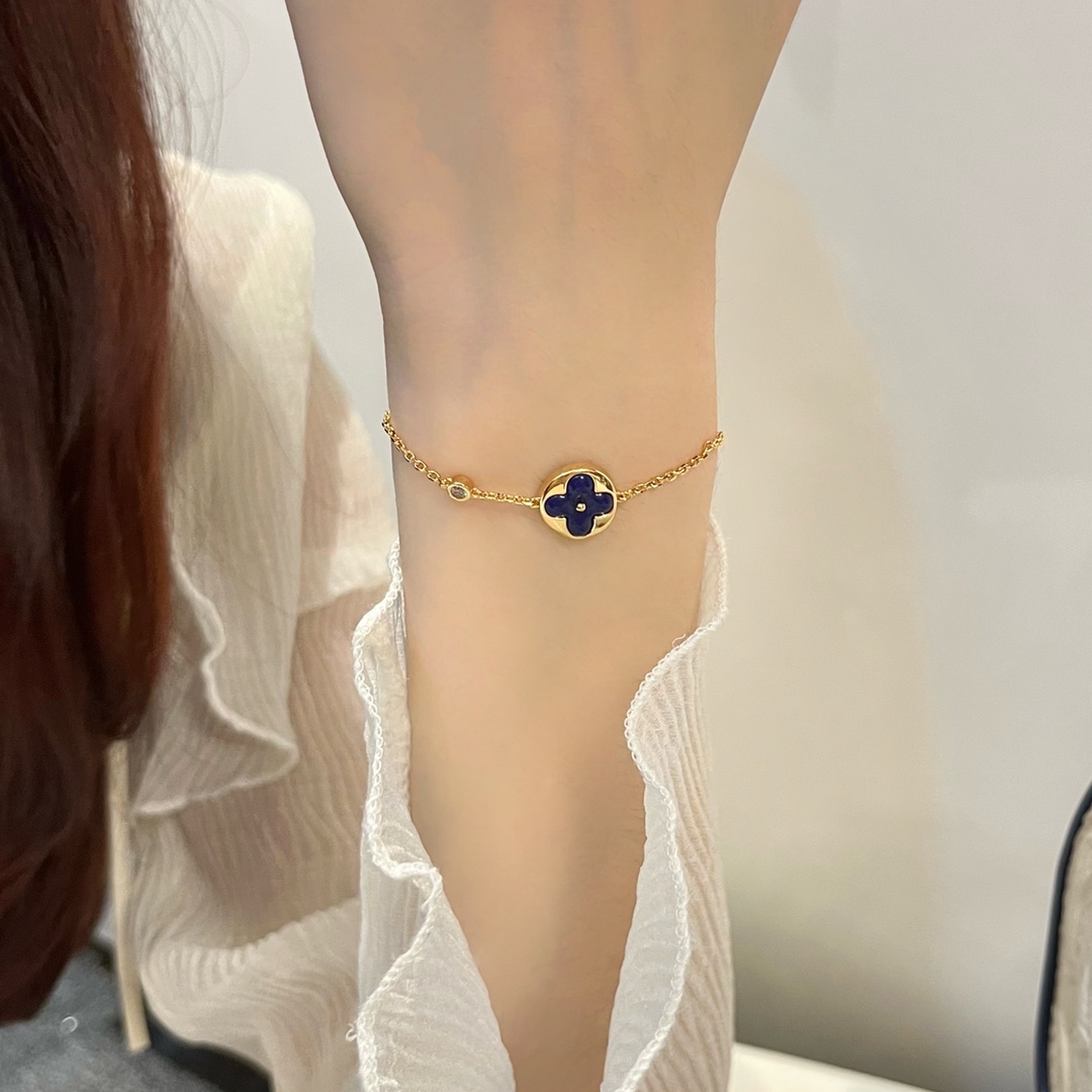 COLOR BLOSSOM series single flower green bracelet